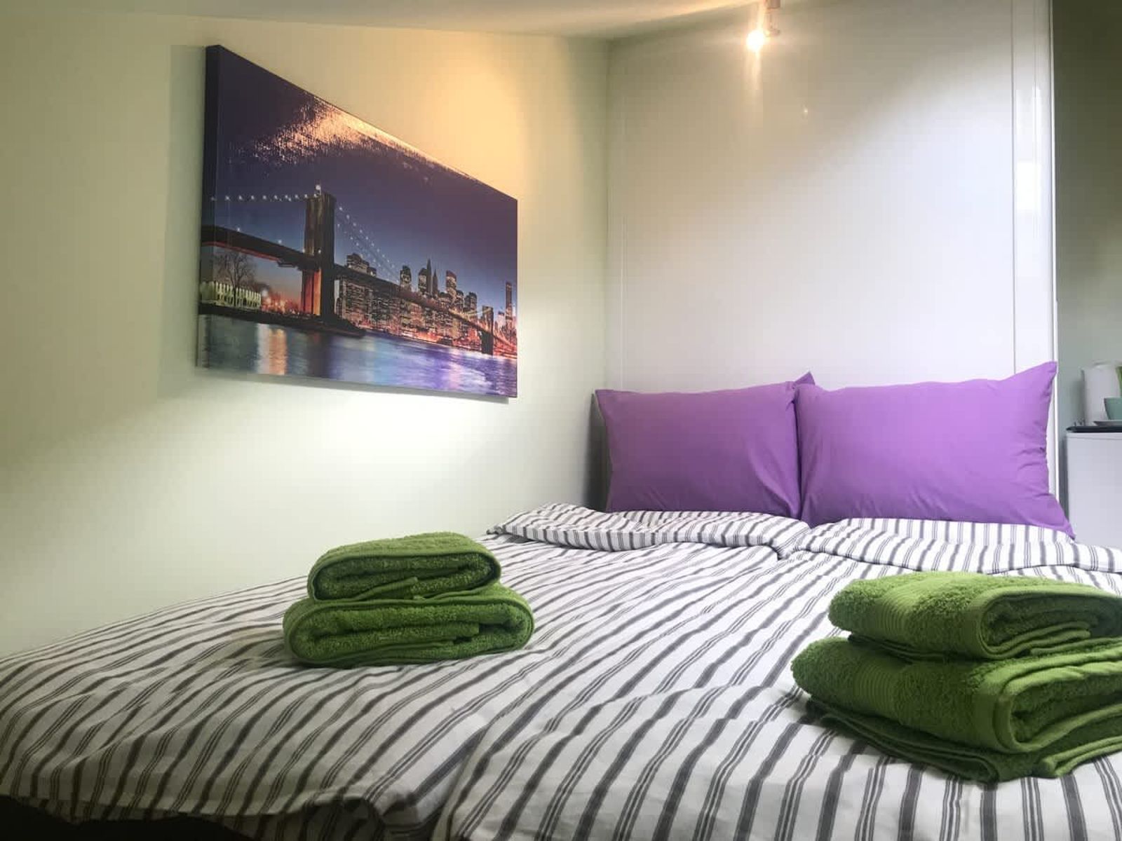 The Backpacker's Spot - Bus &amp; Railway Station Gem - Photo 7