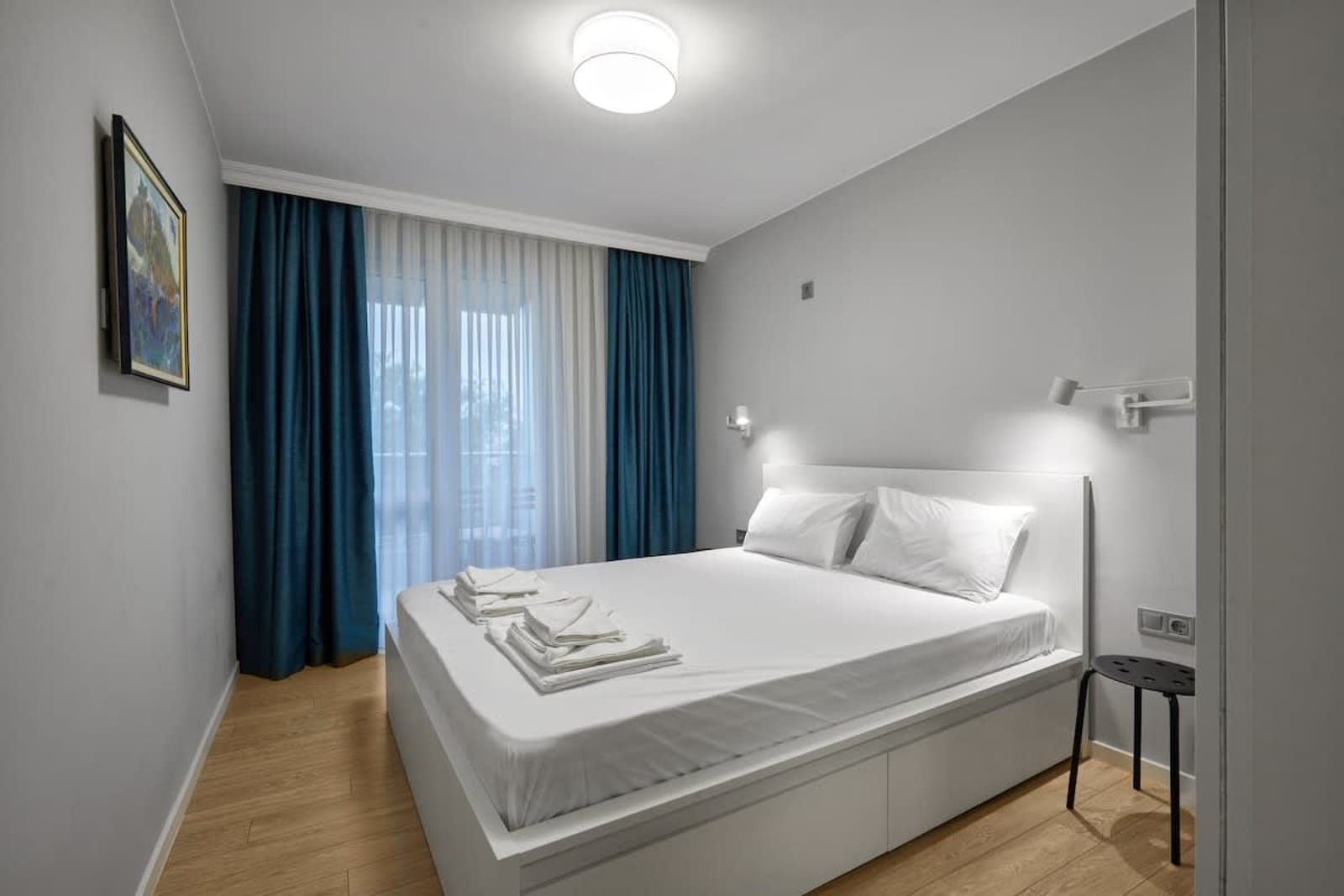 The Little Things - New Apt with Parking - Cover Photo