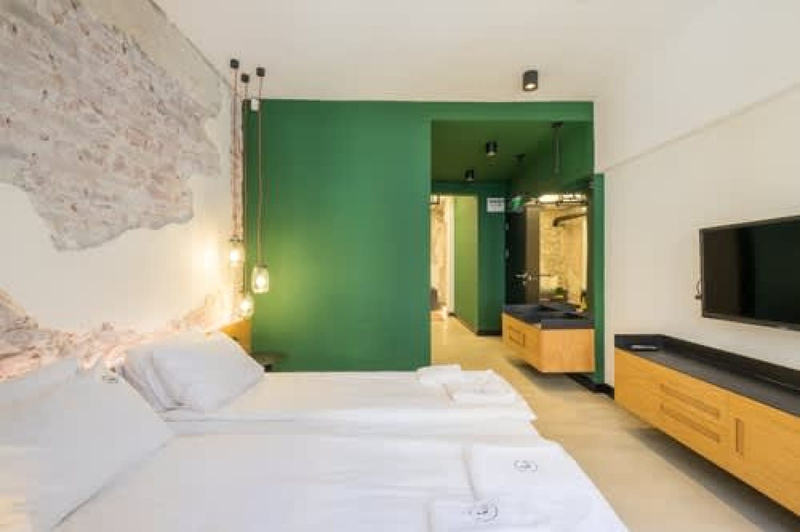 R34 Boutique Hotel - Photo 3