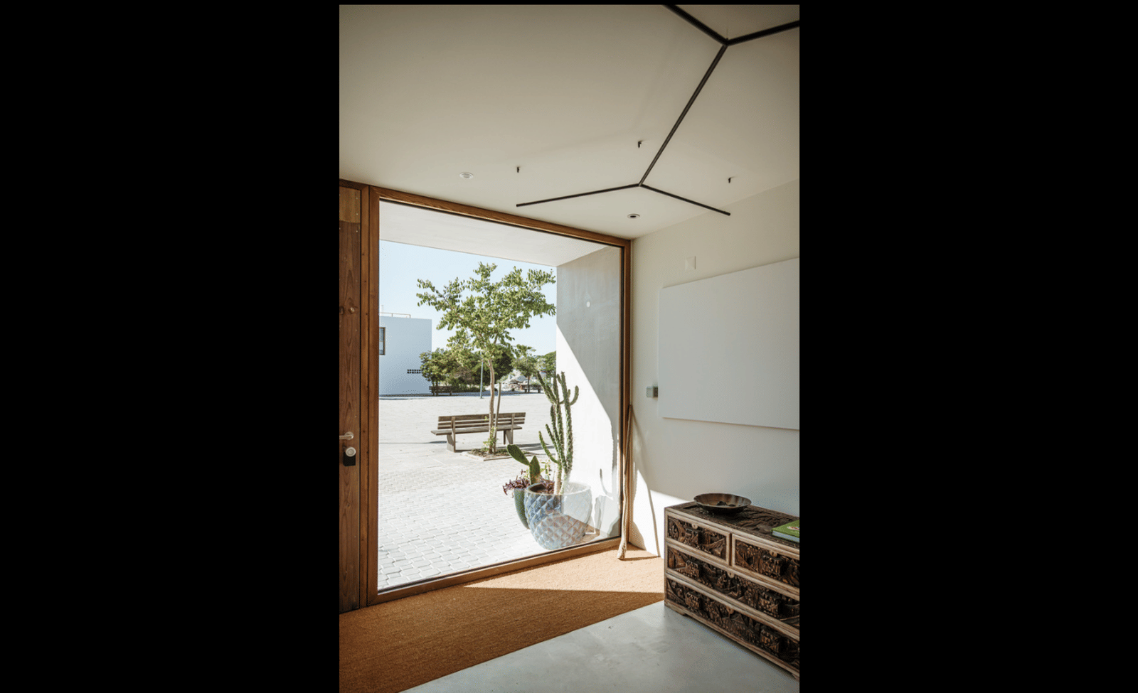 B. Hostel - Photo 15