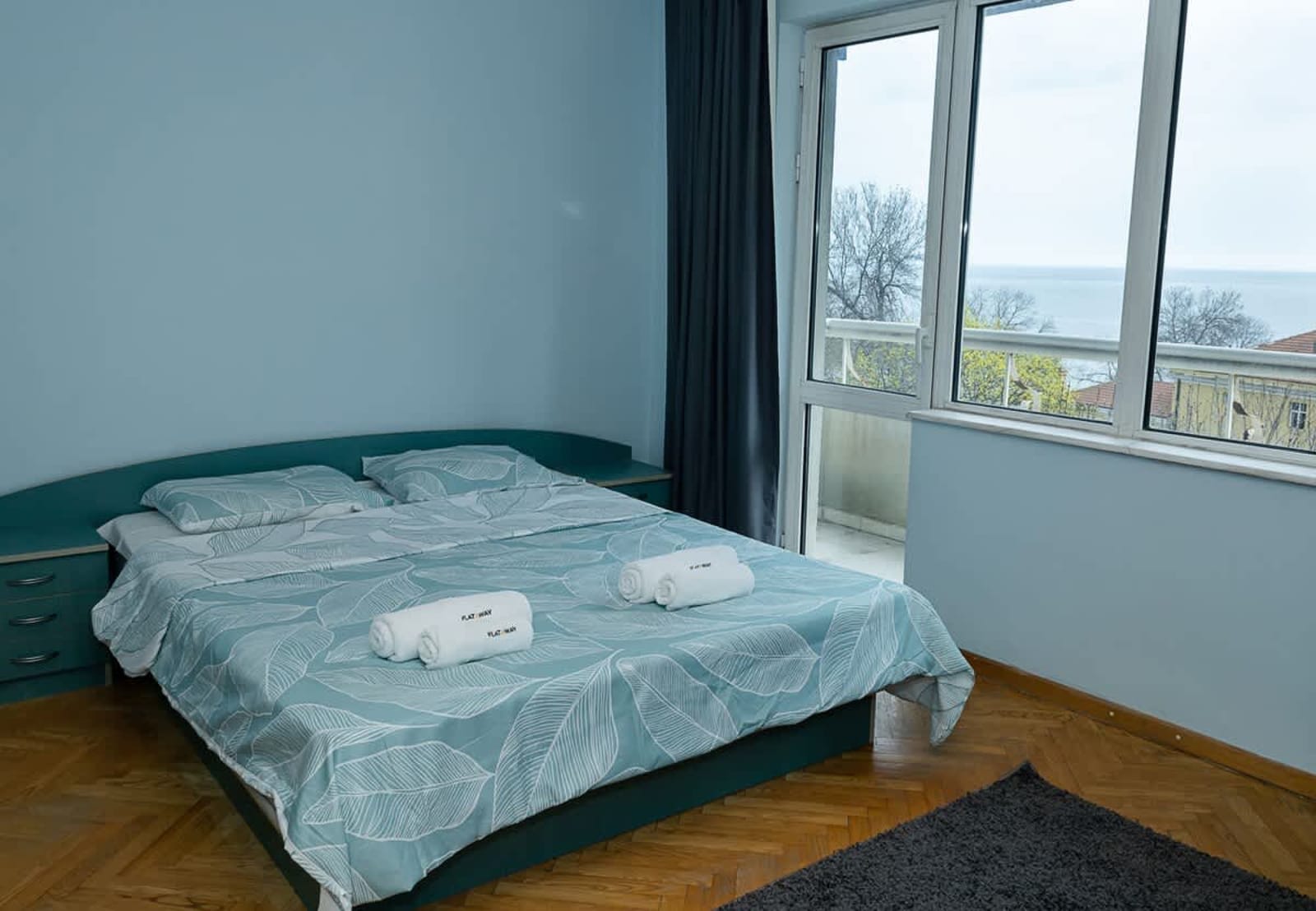 3BD Maisonette with Sea Views - Next to Sea Garden - Photo 27