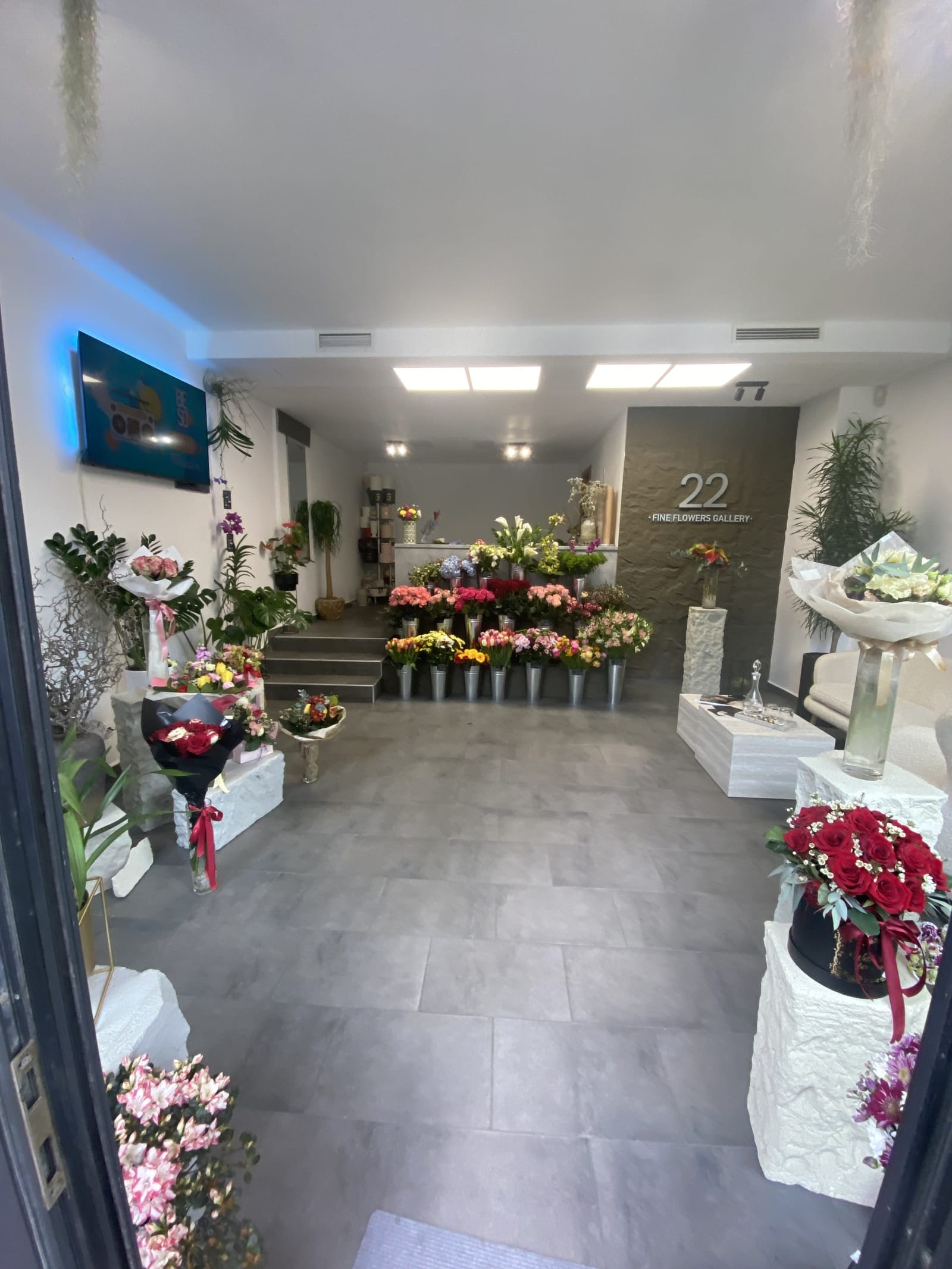 Boutique Flower Shop - Photo 2