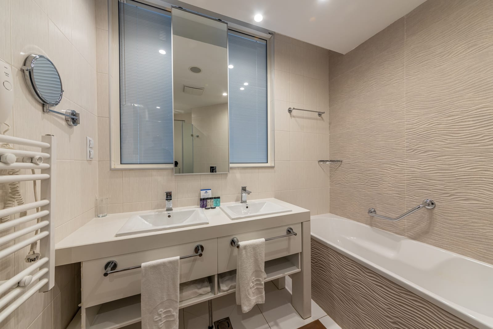 One Bedroom Apartment with a Pool in the Maritim Paradise Blue Hotel - Photo 4