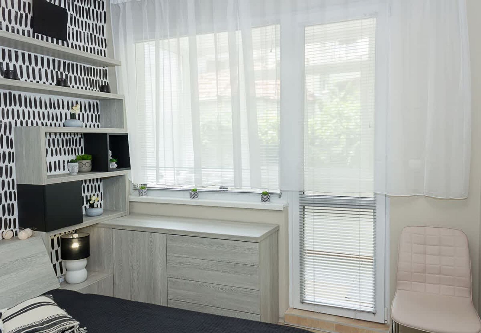 Black &amp; White -1BD Flat in Varna Center - Photo 16