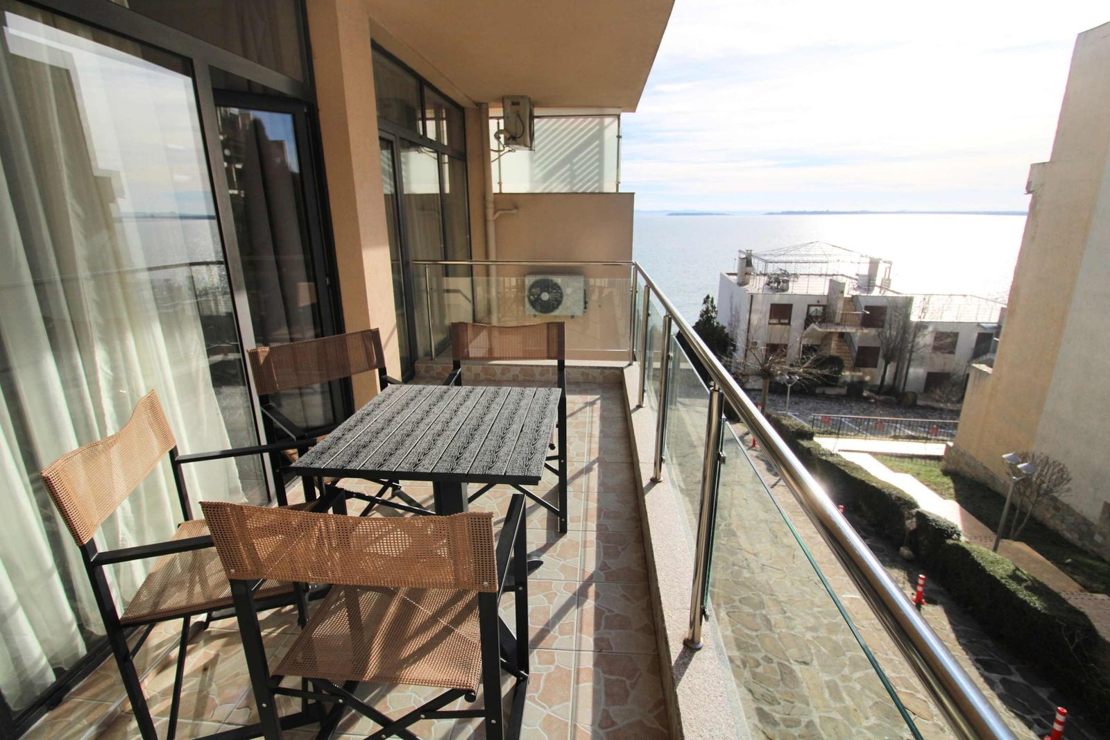 Comfortable Apartment With Sea View in Dolce Vita 2 - Photo 3