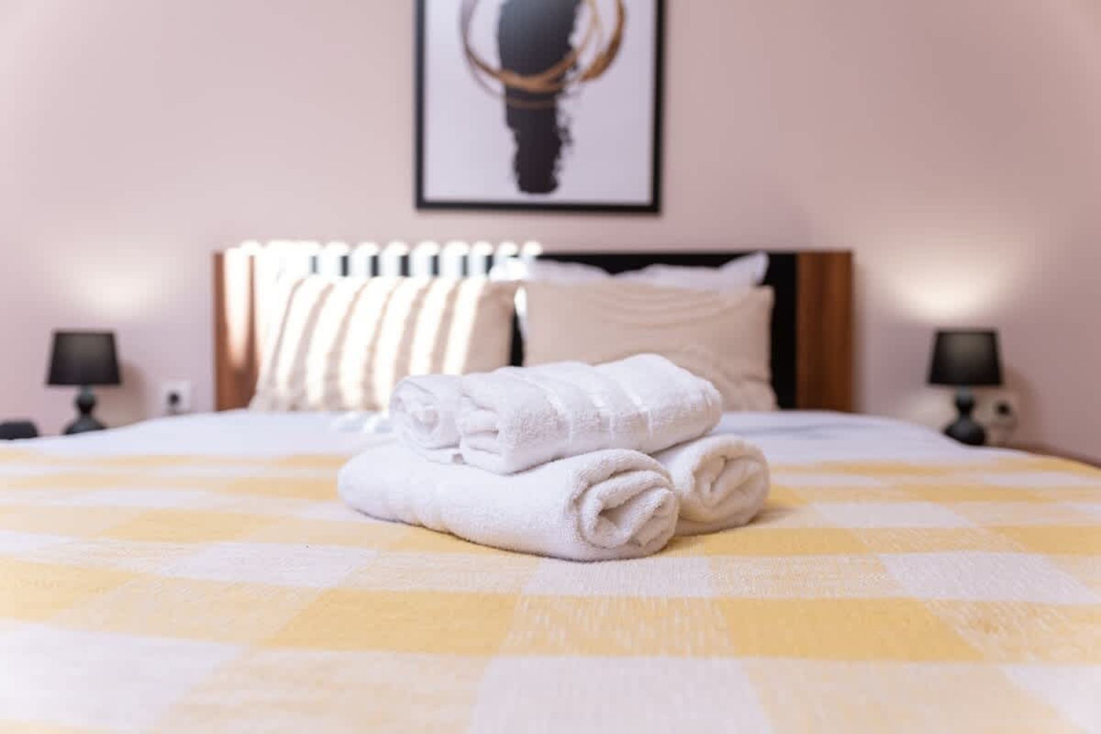 Comfortable 2BR Urban Getaway in City Center - Photo 54