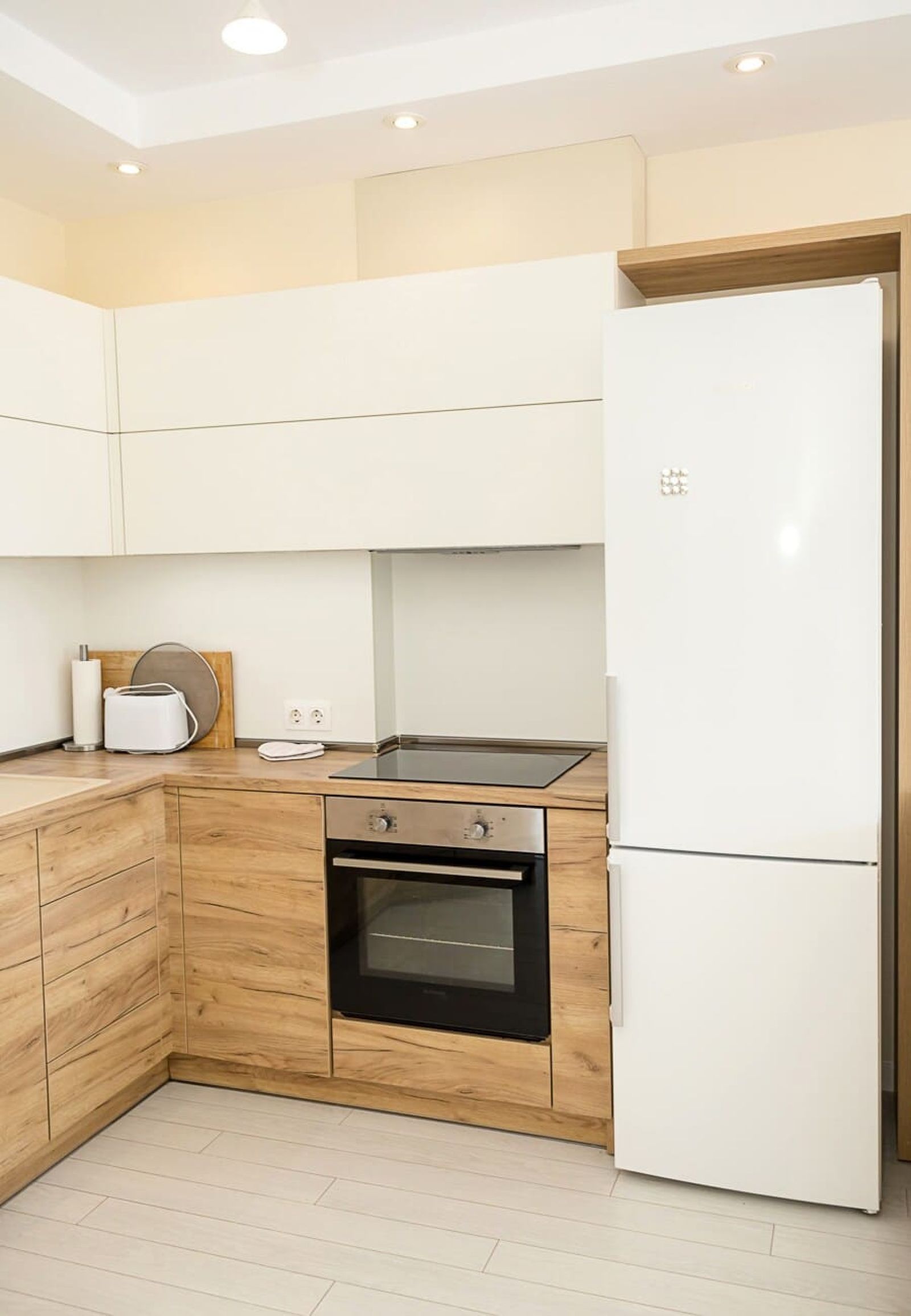 Elegant 1BR Apartment in the TOP Center of Varna - Photo 12