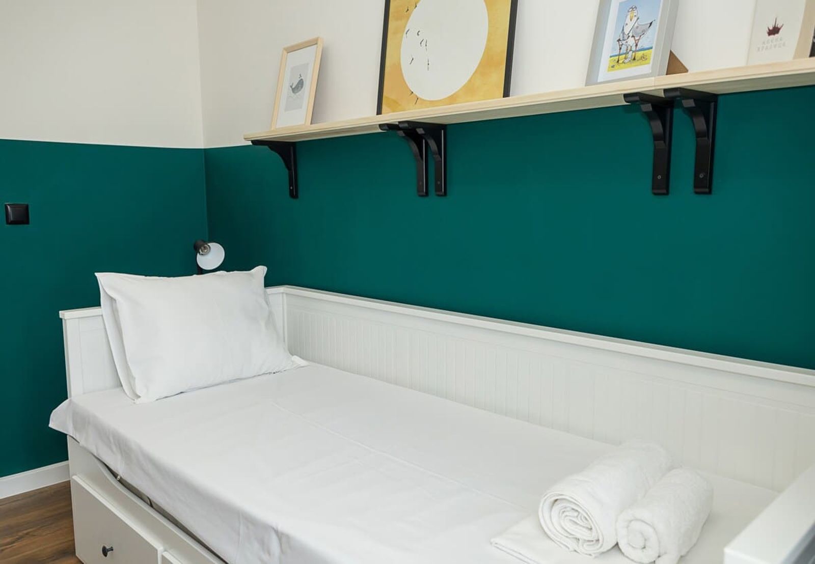 Cozy &amp; Bright 2-BR Flat Next to Grand Mall Varna - Photo 20