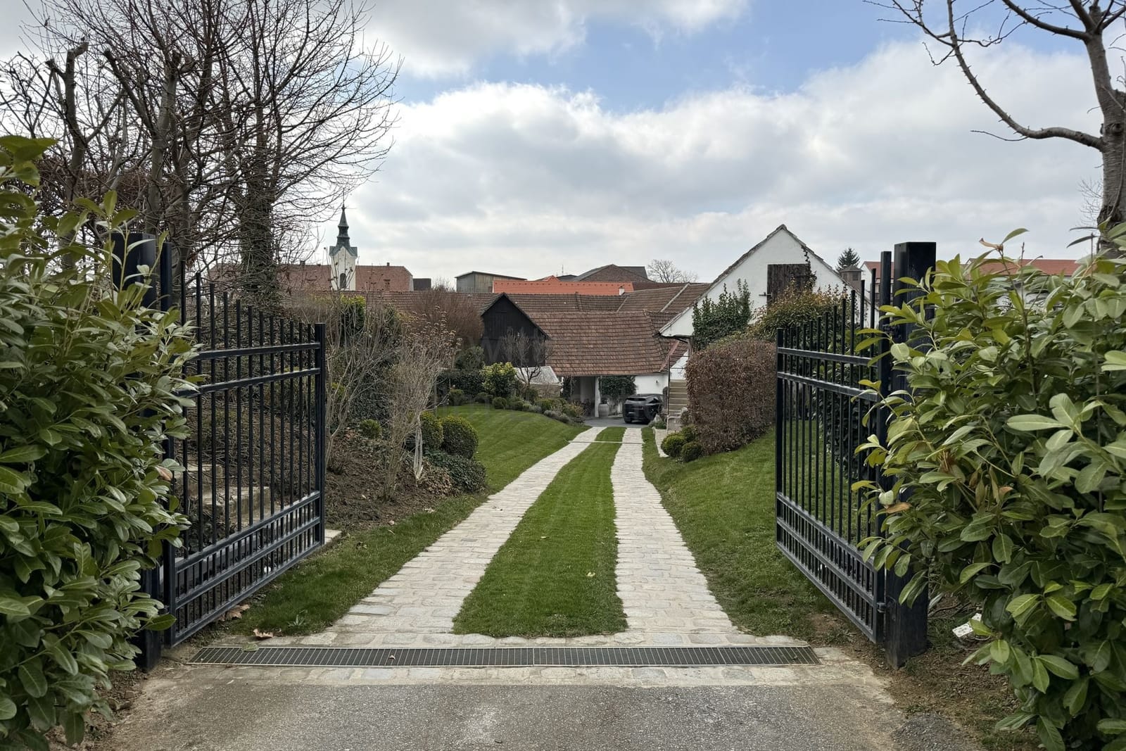 Location 270 - Photo 32