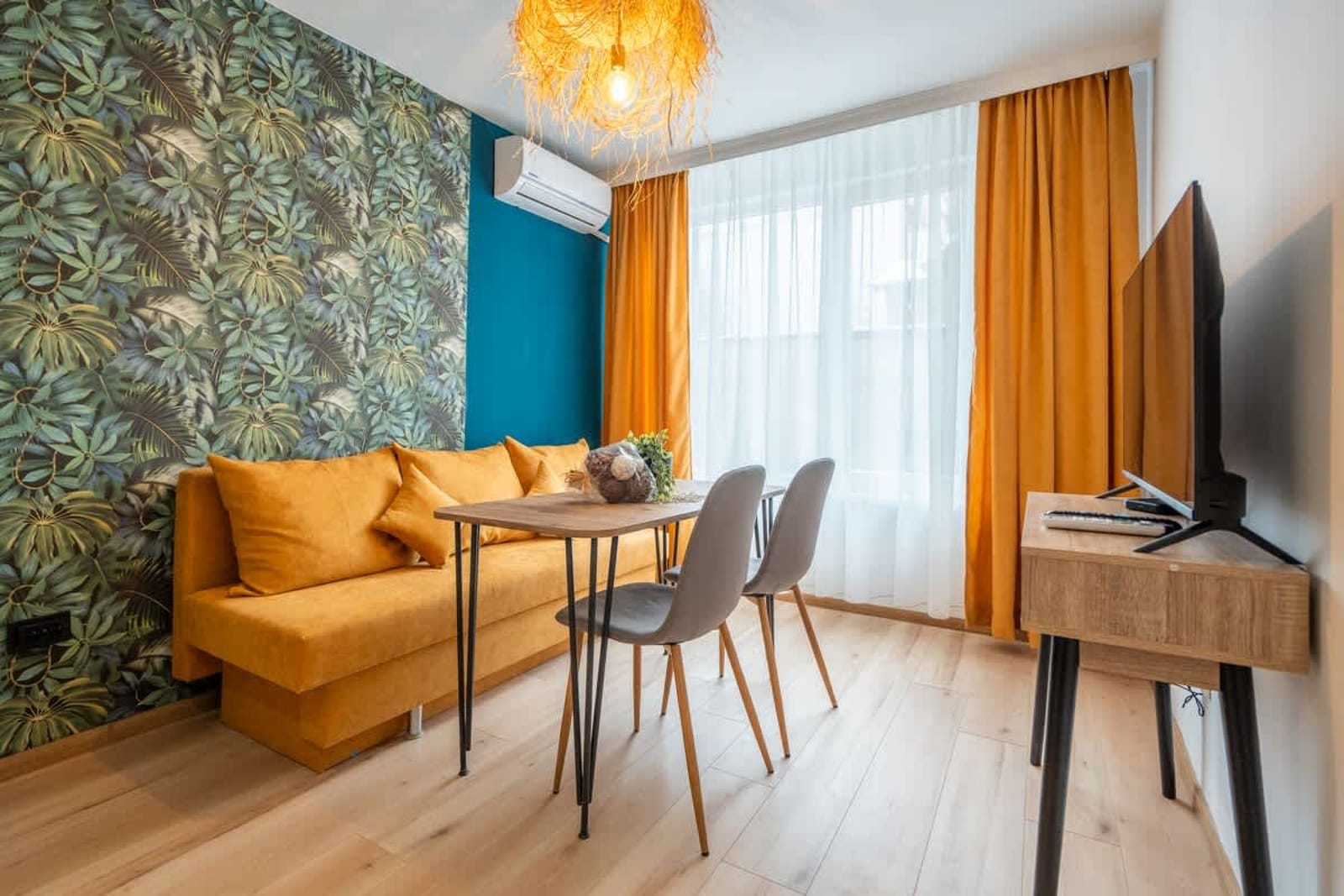 Exotic Homes - Cover Photo