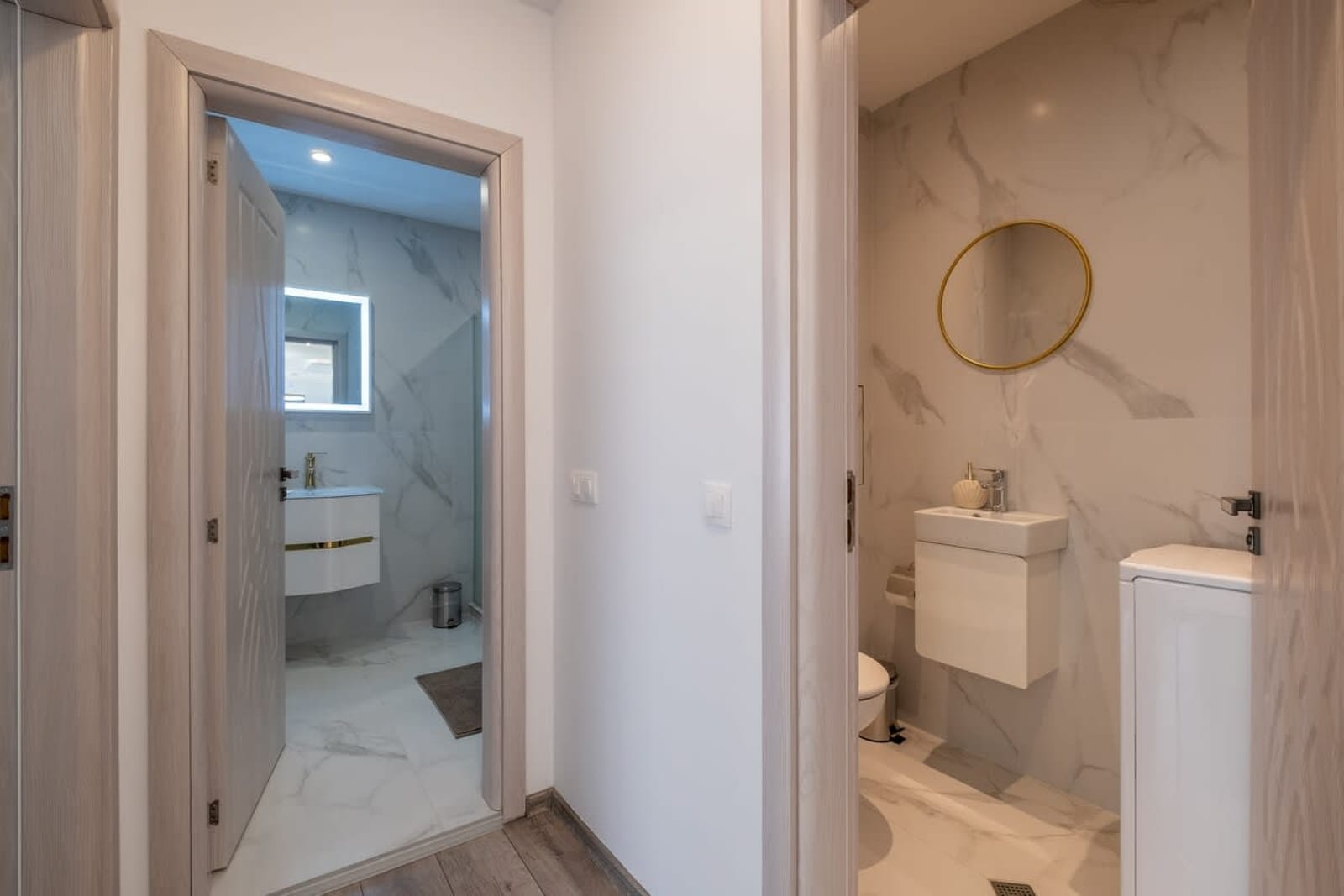 Elegant Deluxe - 2 Bedrooms apt. - Photo 21