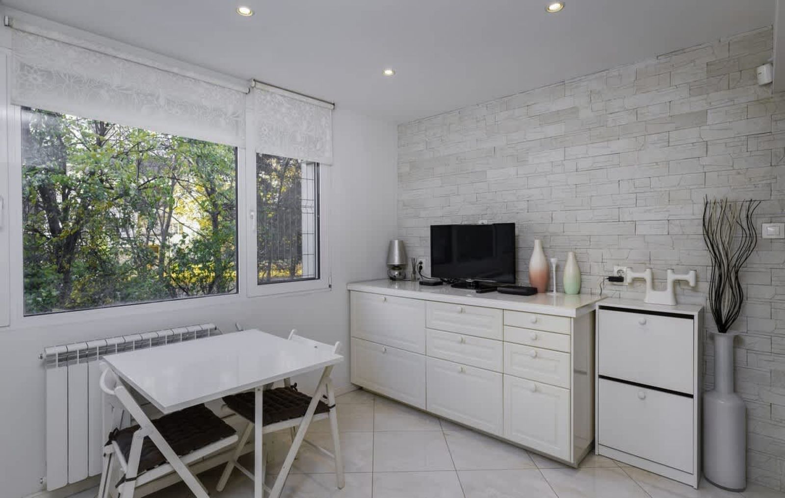 Bright &amp; Cozy 1BD Flat with Balcony | South Park - Photo 13