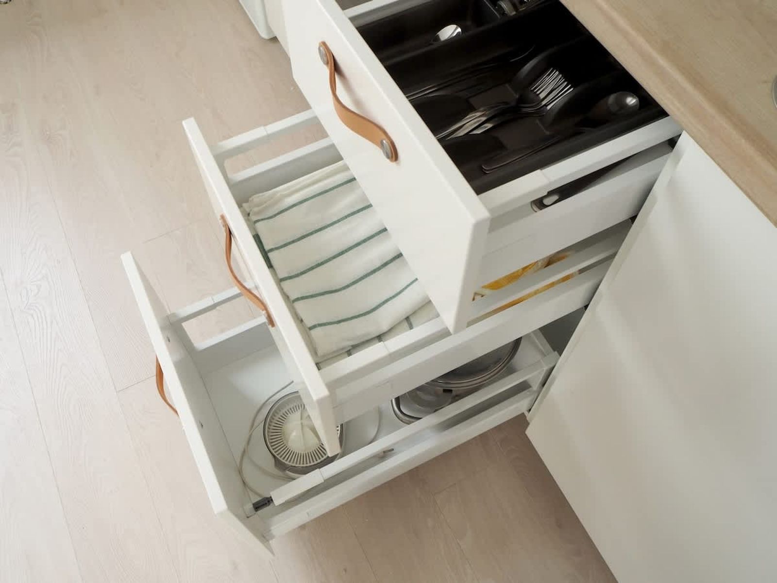 Modern Yellow 1BD Apartment | Near to Vitosha Blvd - Photo 11