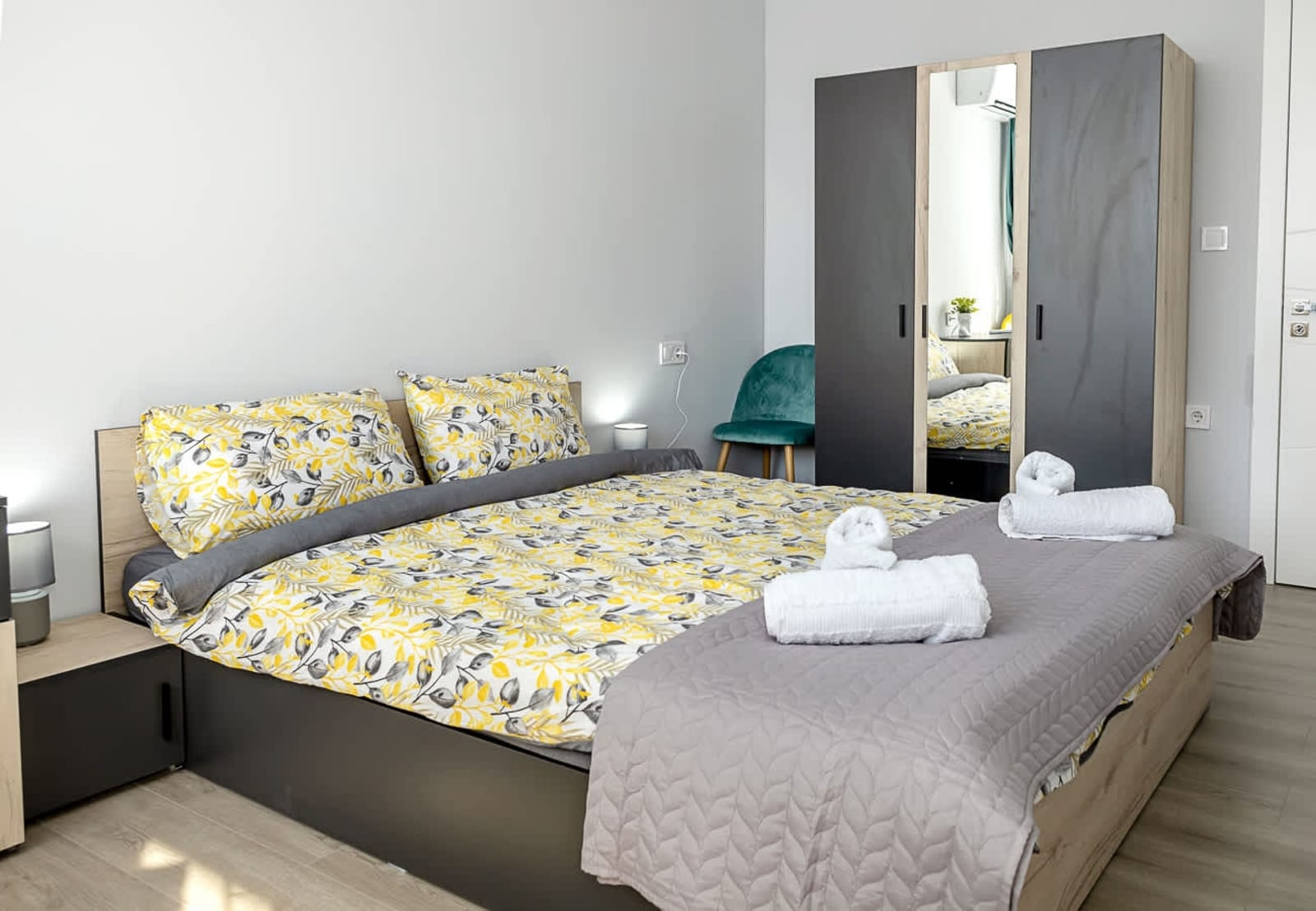 Stylish 2BR Apartment - Underground Parking, Varna - Photo 17