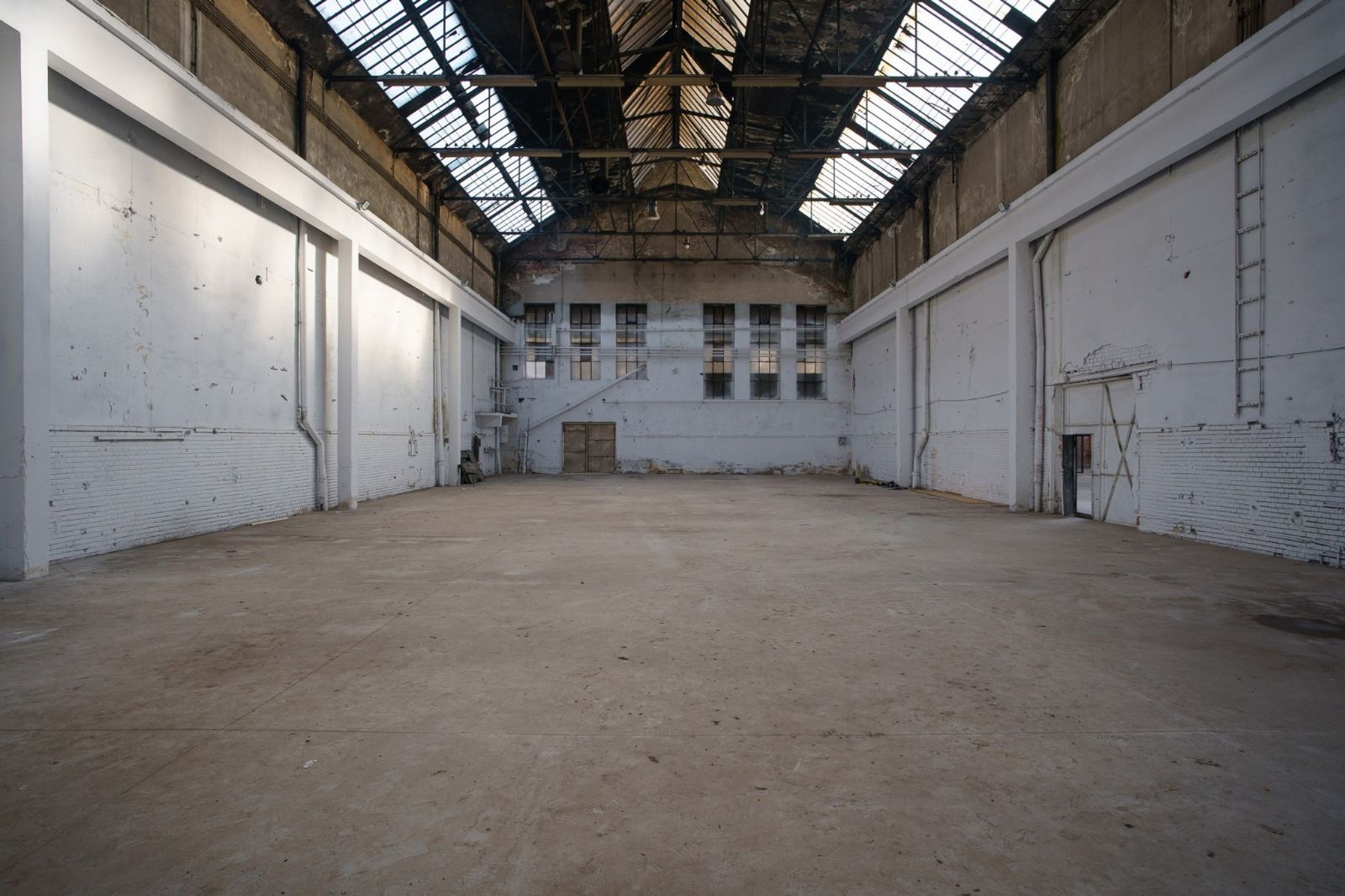 Abandoned Factory Bucharest - Photo 52