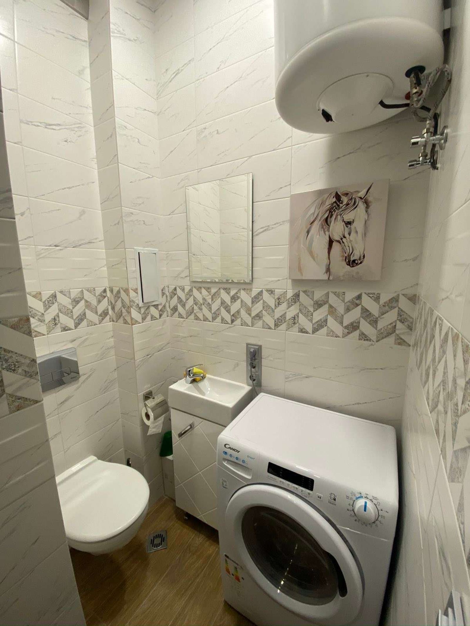 Modern 2BD/2BA Designer Apartment - Prime Location - Photo 17