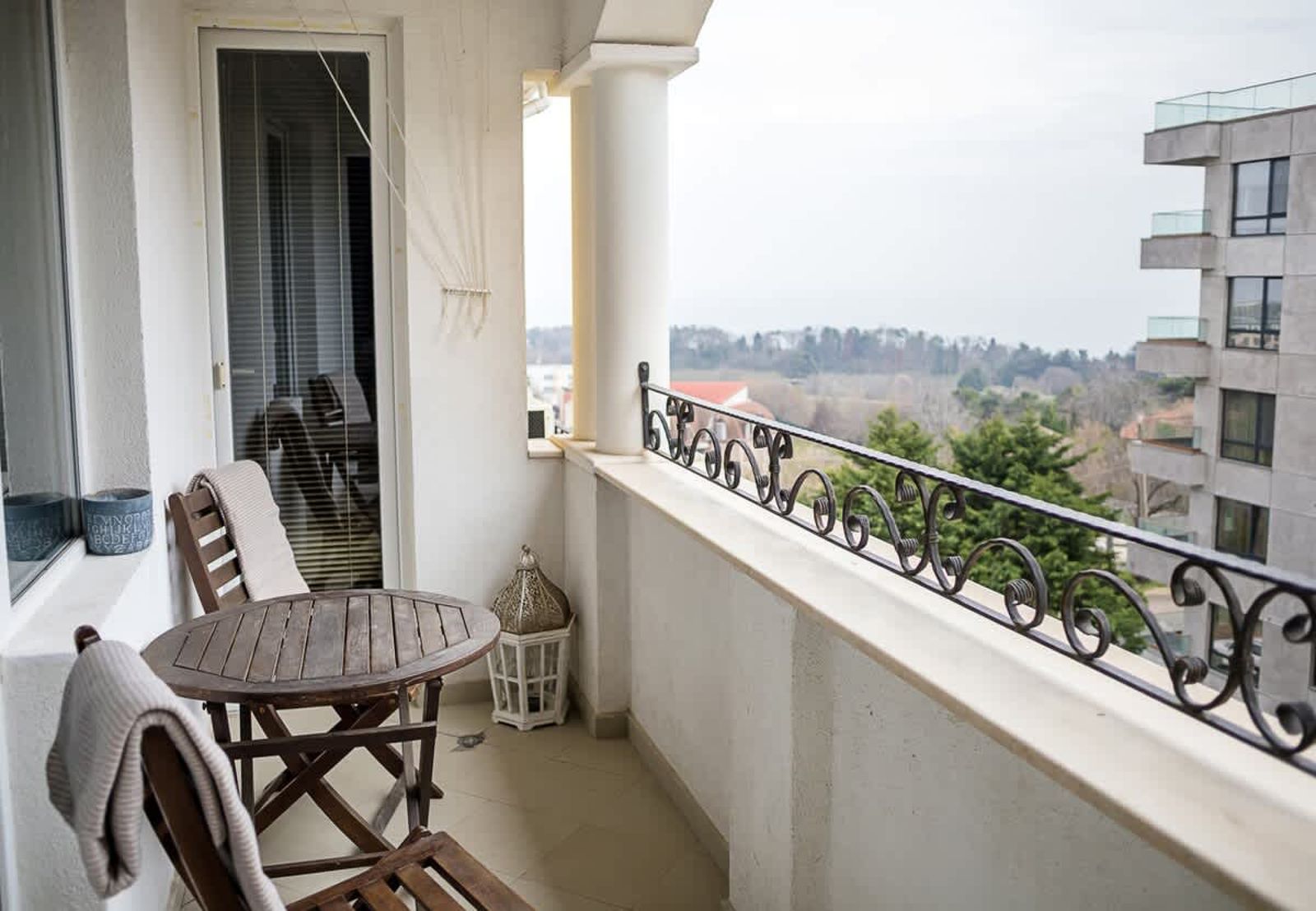 Modern 2BD in Evksinograd with Pool &amp; Balcony - Photo 3