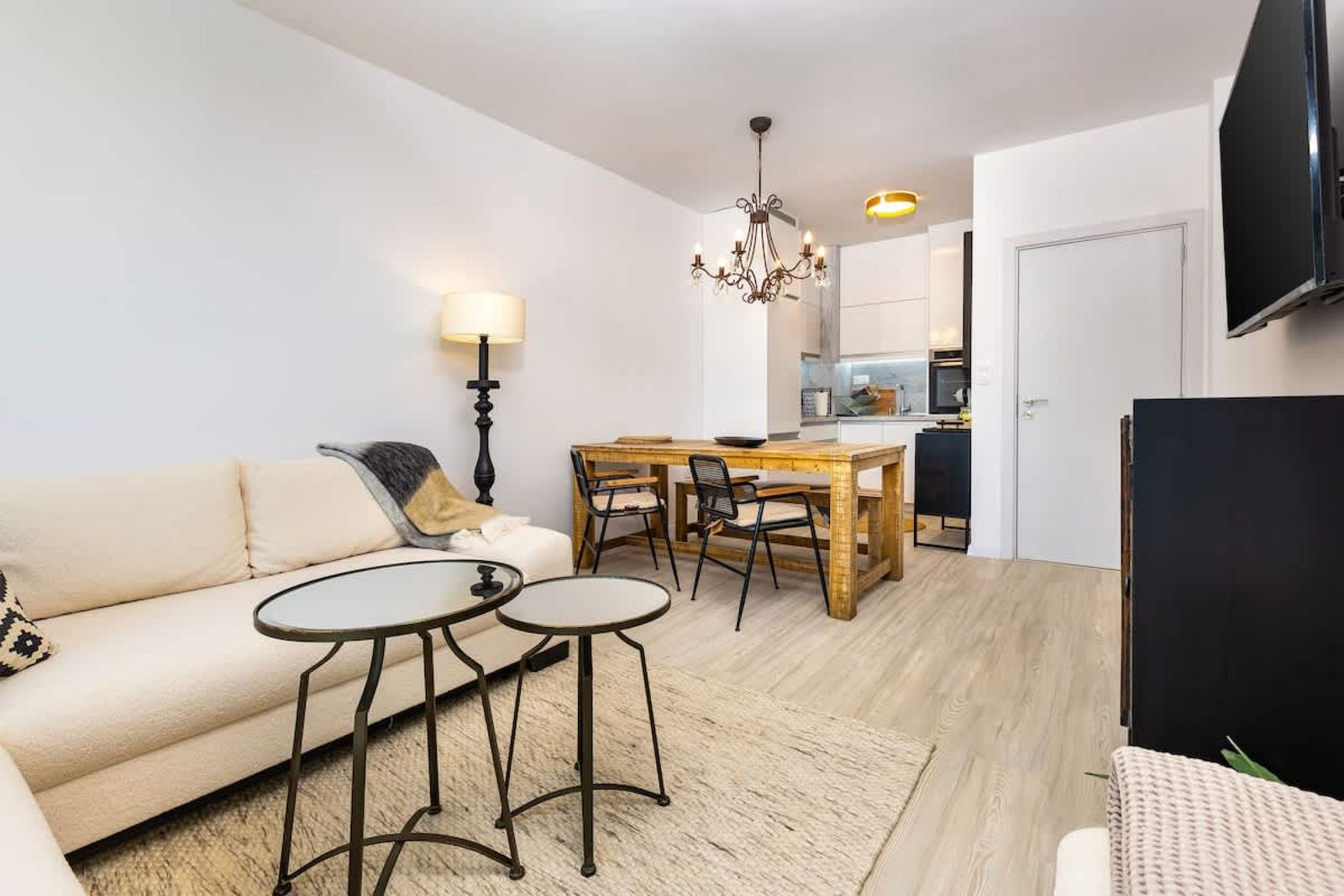 Exclusive One-Bedroom Retreat + Private Parking - Photo 14