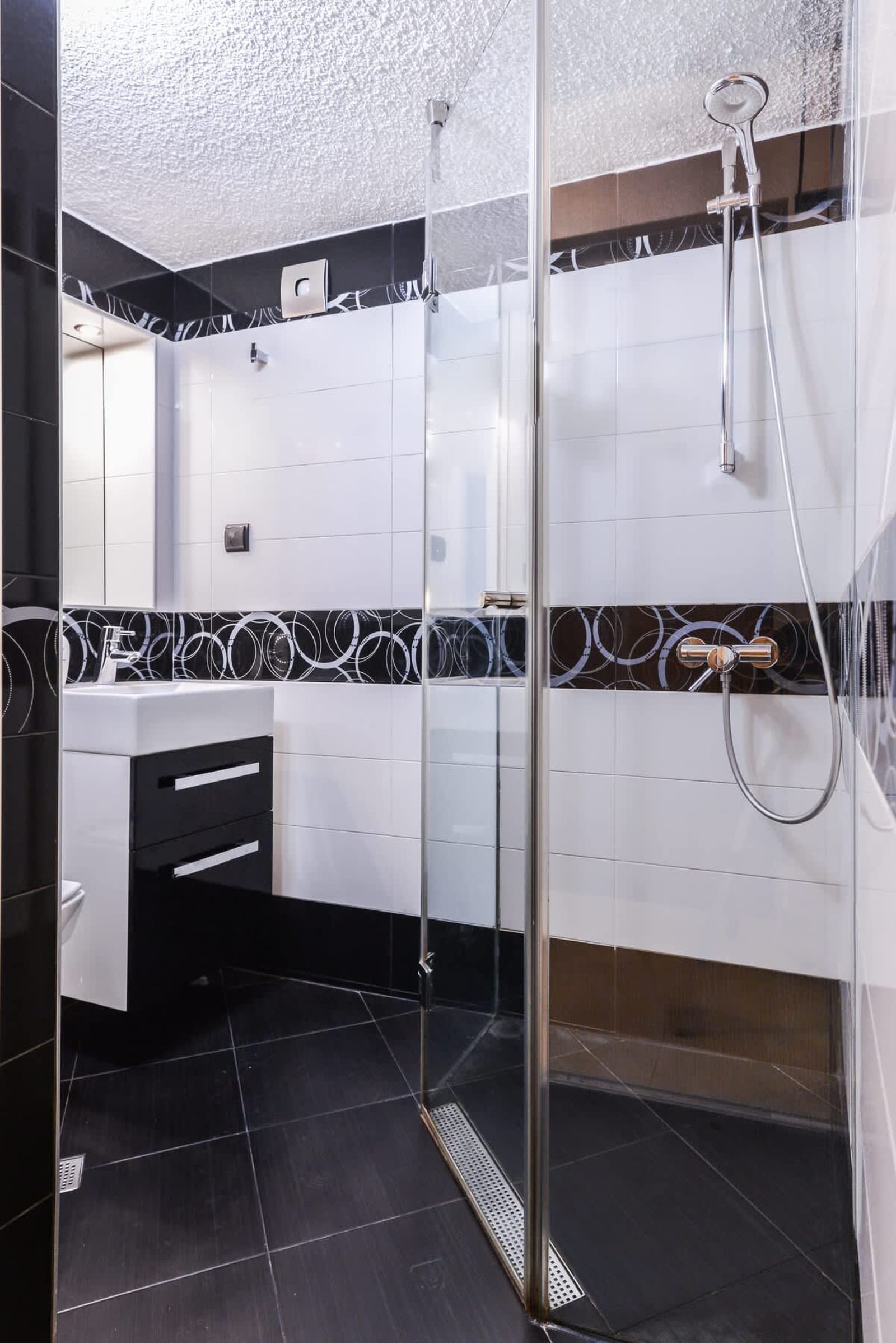 Extravaganzzo - Super Central One Bedroom Modern - Photo 25