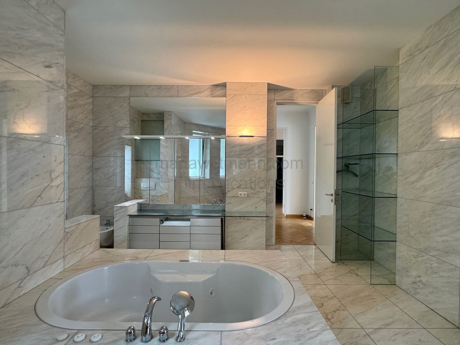 Location 500 - Photo 29