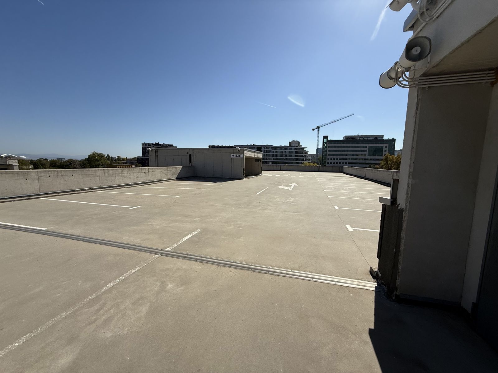 Big 5 Story Parking with security - Photo 32