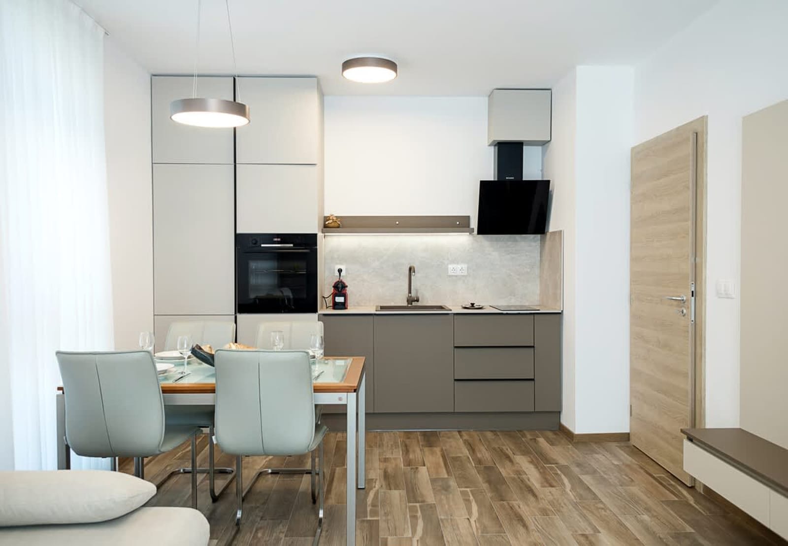 Chic One-Bedroom Getaway in Azur Deluxe Complex - Photo 9