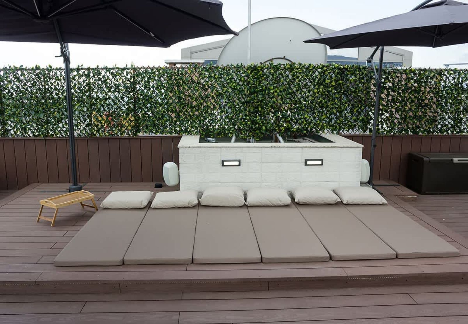 Under the Stars - Lux. Penthouse w/ POOL + Terrace - Photo 39