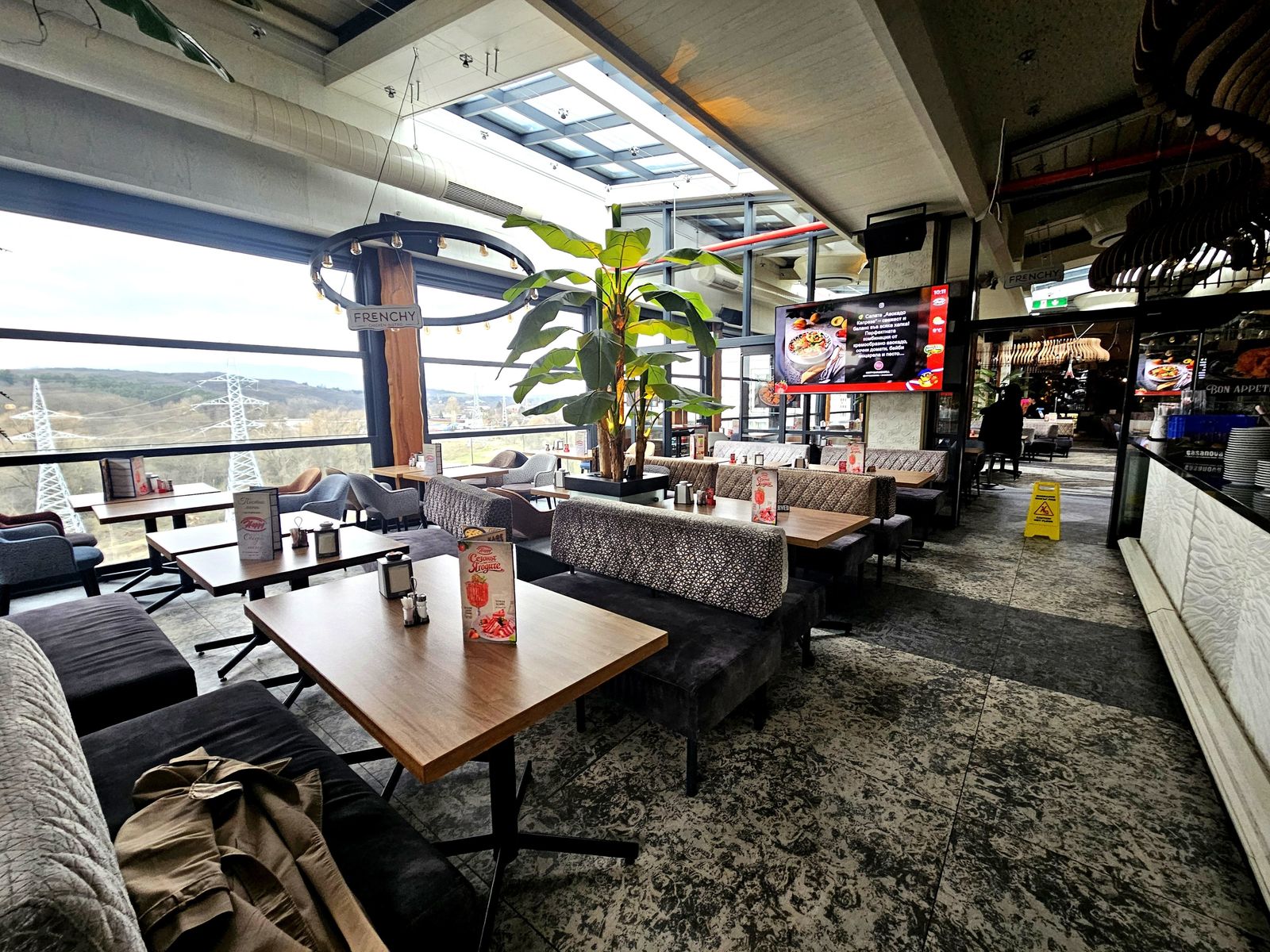 Boutique Restaurant in Sofia - Photo 11