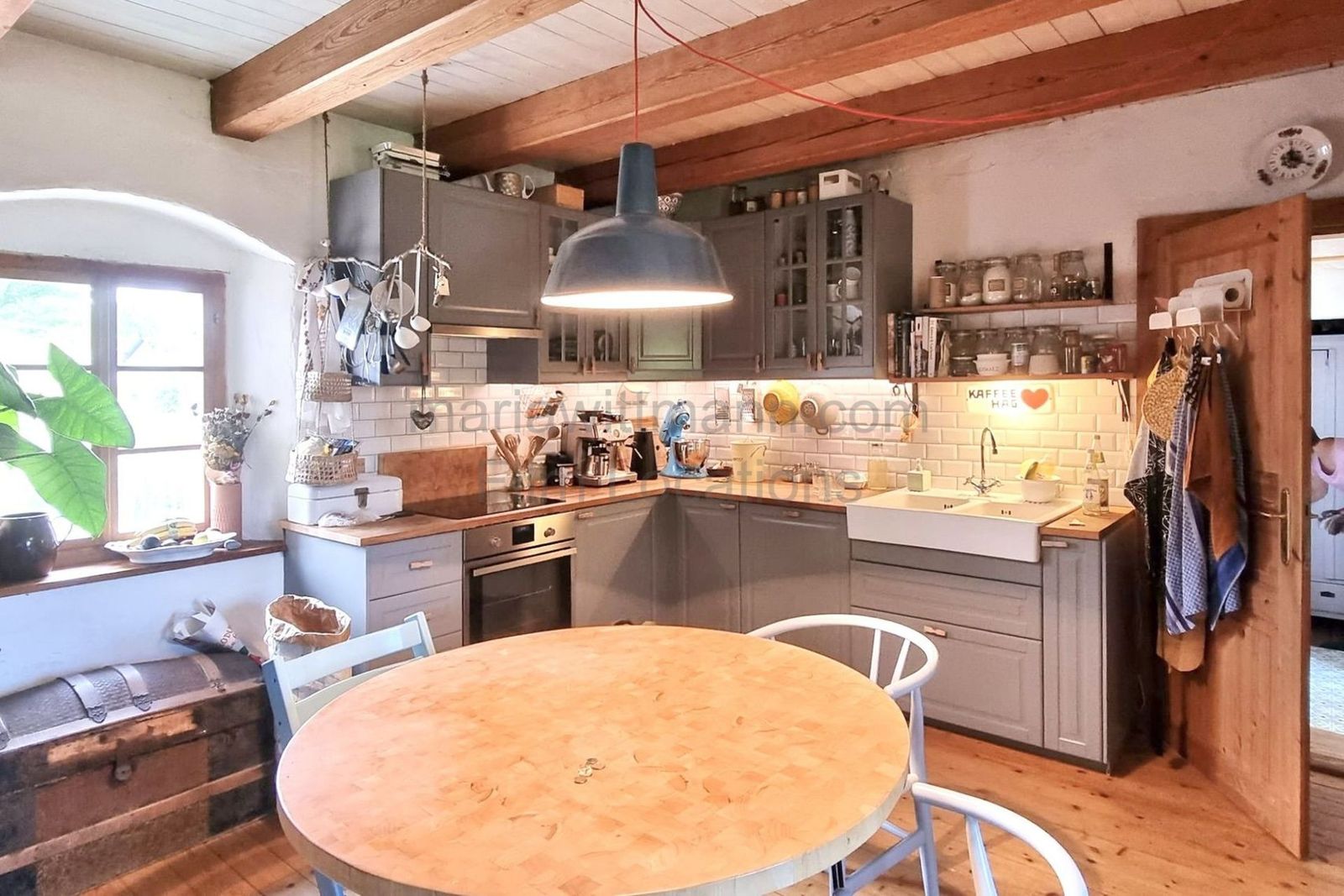 Location 260 - Photo 17