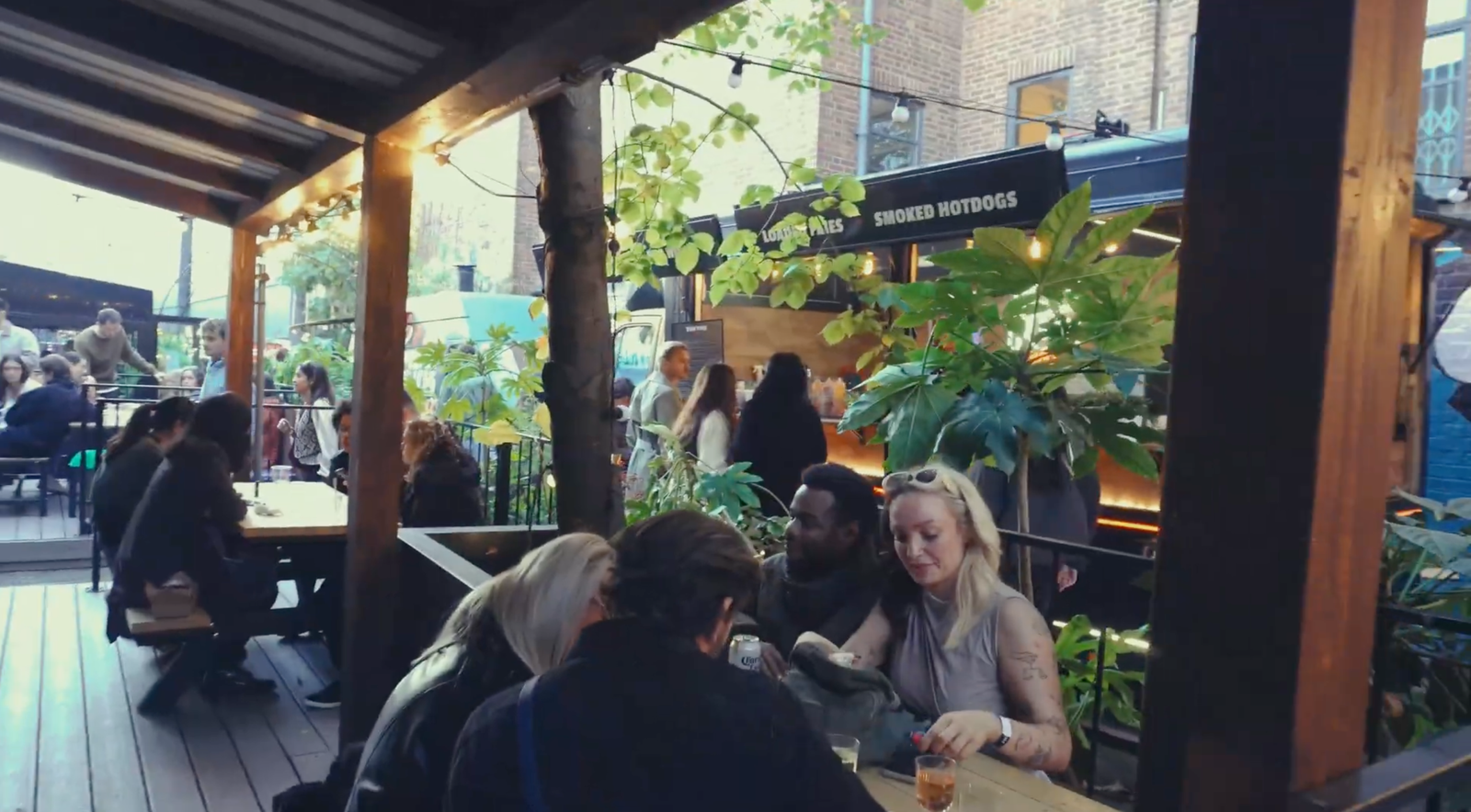 Three Railway Arch Industrial Venue with a Courtyard in Shoreditch - Photo 38