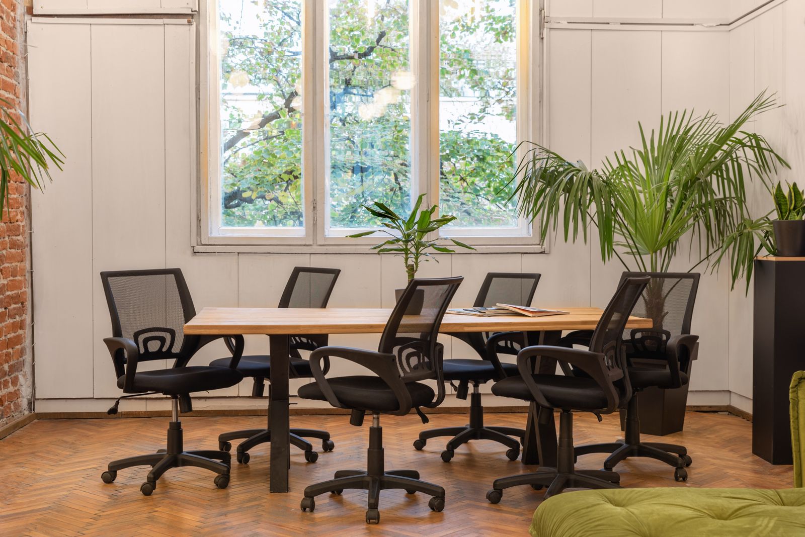 Cozy Co-working space in the heart of Plovdiv - Photo 9