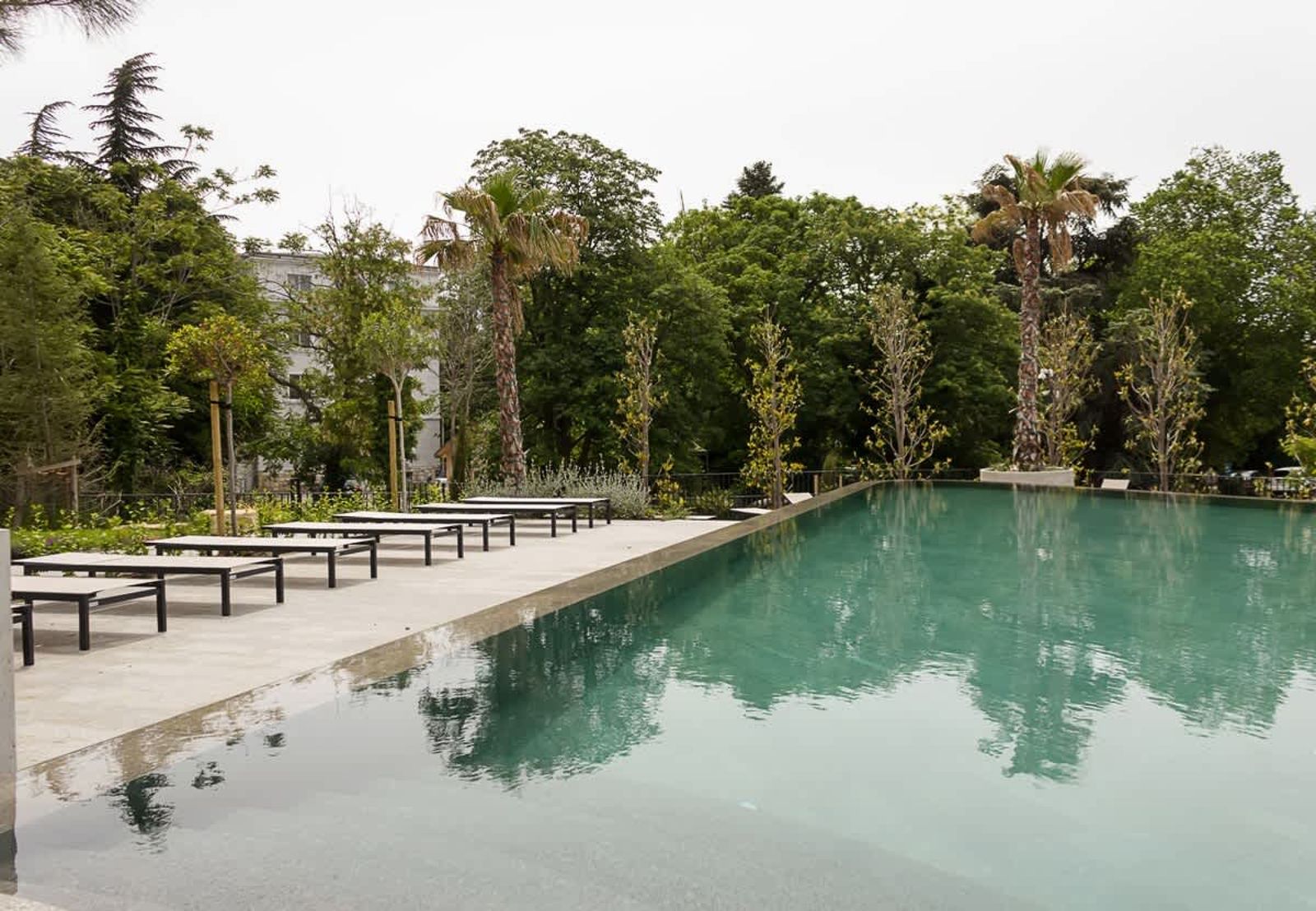 Azur Delux -1BD Flat with Parking &amp; Pool - Photo 25