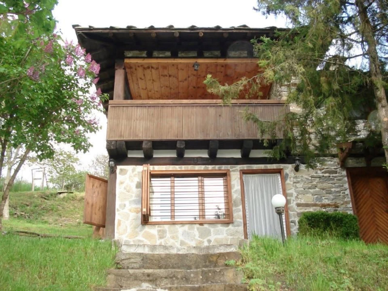 Old Marko's House Park and Lounge - Photo 3