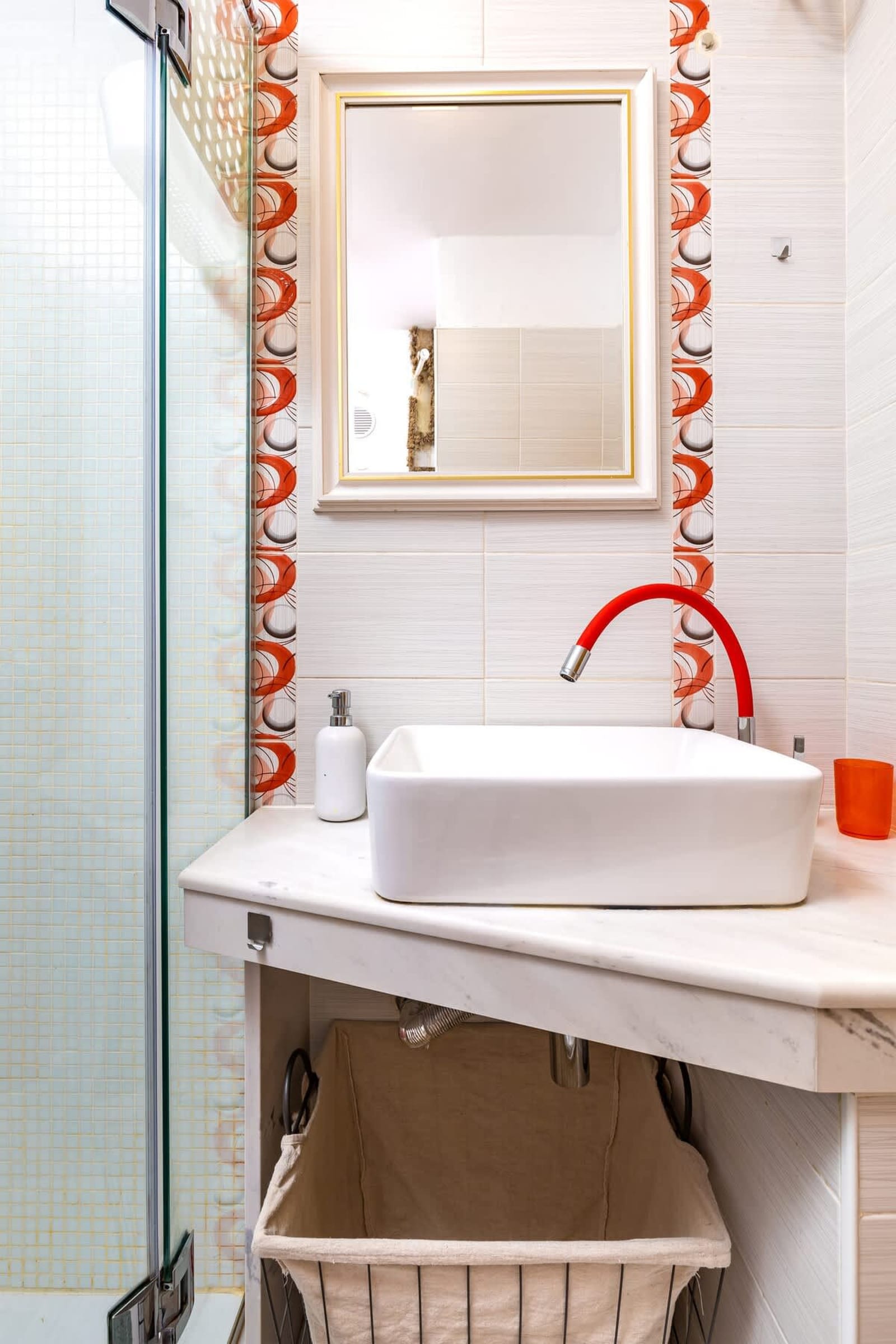 The Plovdiv Pad: Your 1-BD Hideaway in the Center - Photo 14