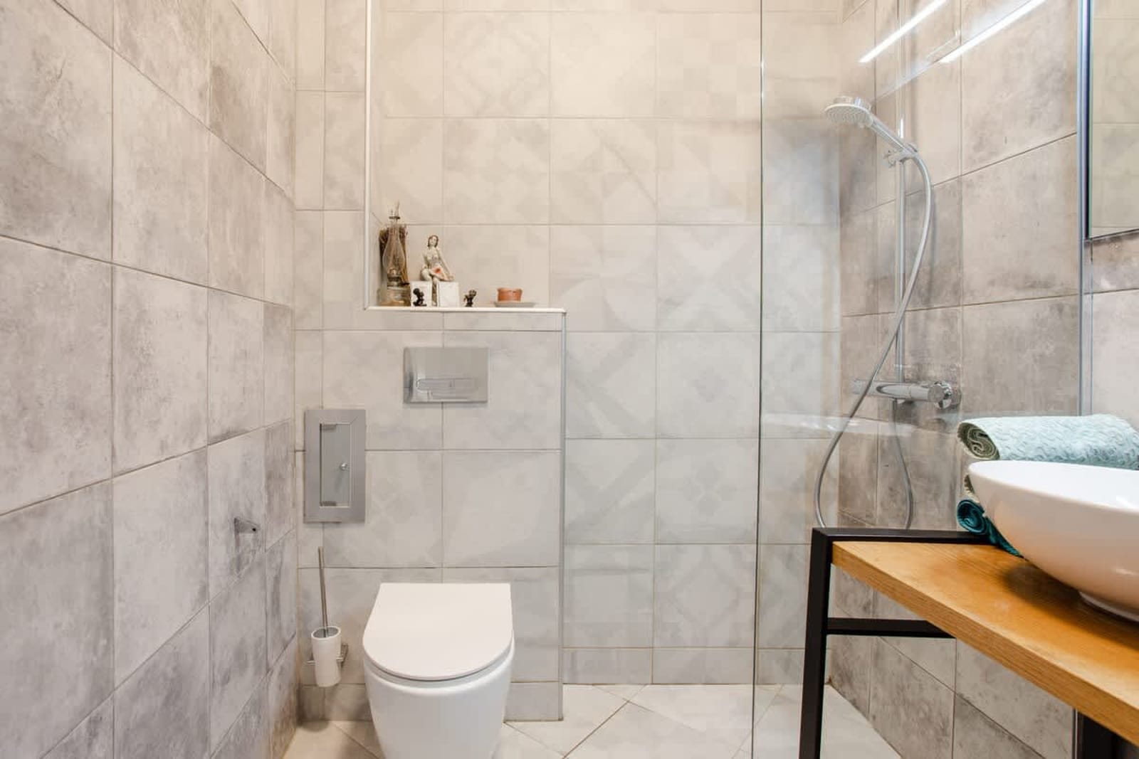 Eclectic and boutique designers apartment/ parking - Photo 9