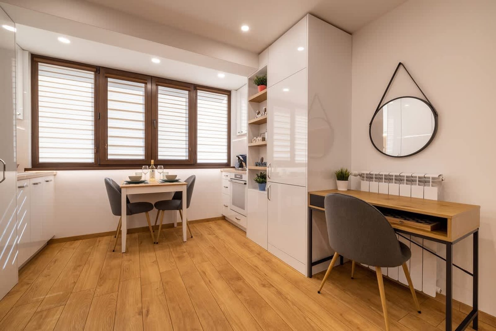 Luxury Studio Living with Top Location - Photo 6