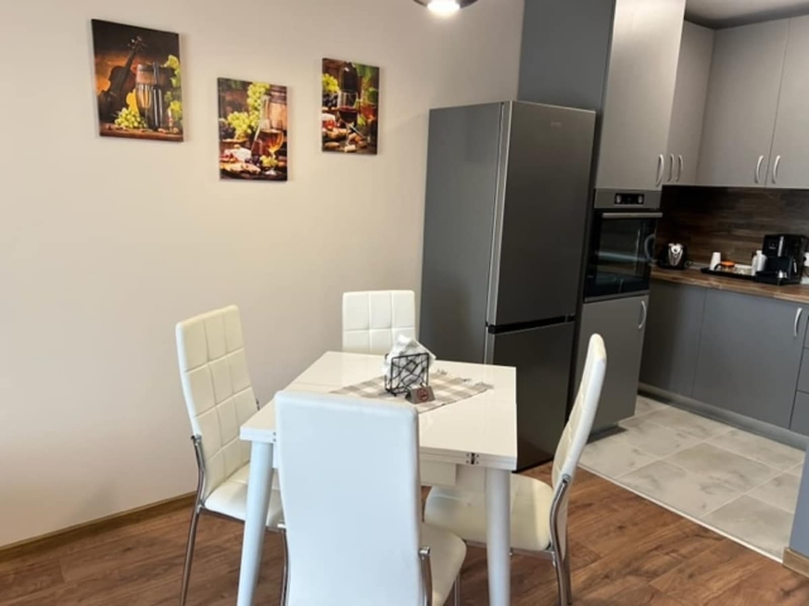 Comfort apartment close to the Airport - Cover Photo