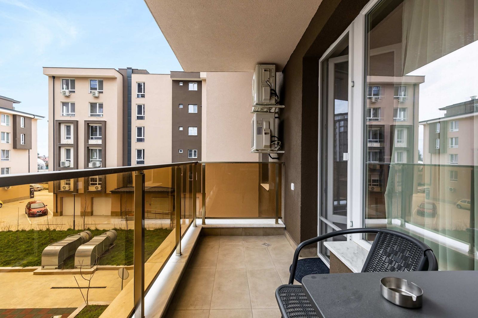 The Cozy Nest - Modern 1BR with Balcony - Photo 28