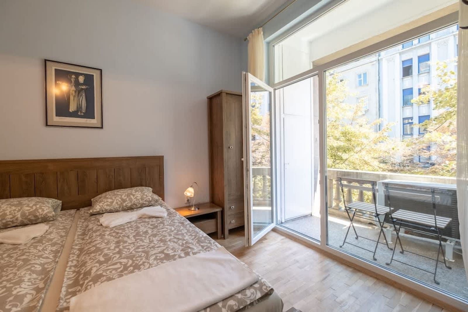 Urban Haven Retreat - Cover Photo