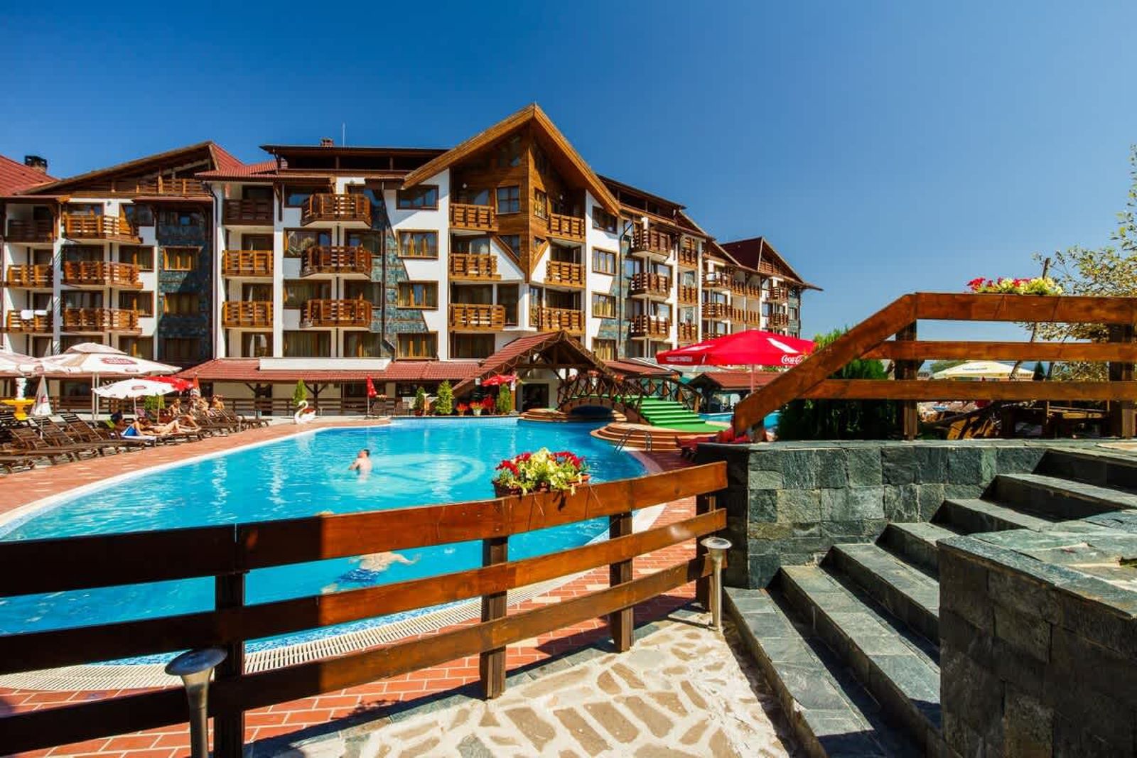 Cozy 1BR in Belvedere-Ski in Winter/Swim in Summer - Photo 19