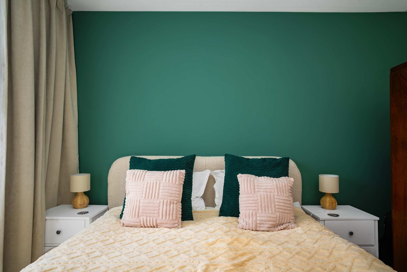 Charming 1BR with Balcony and View - Photo 17