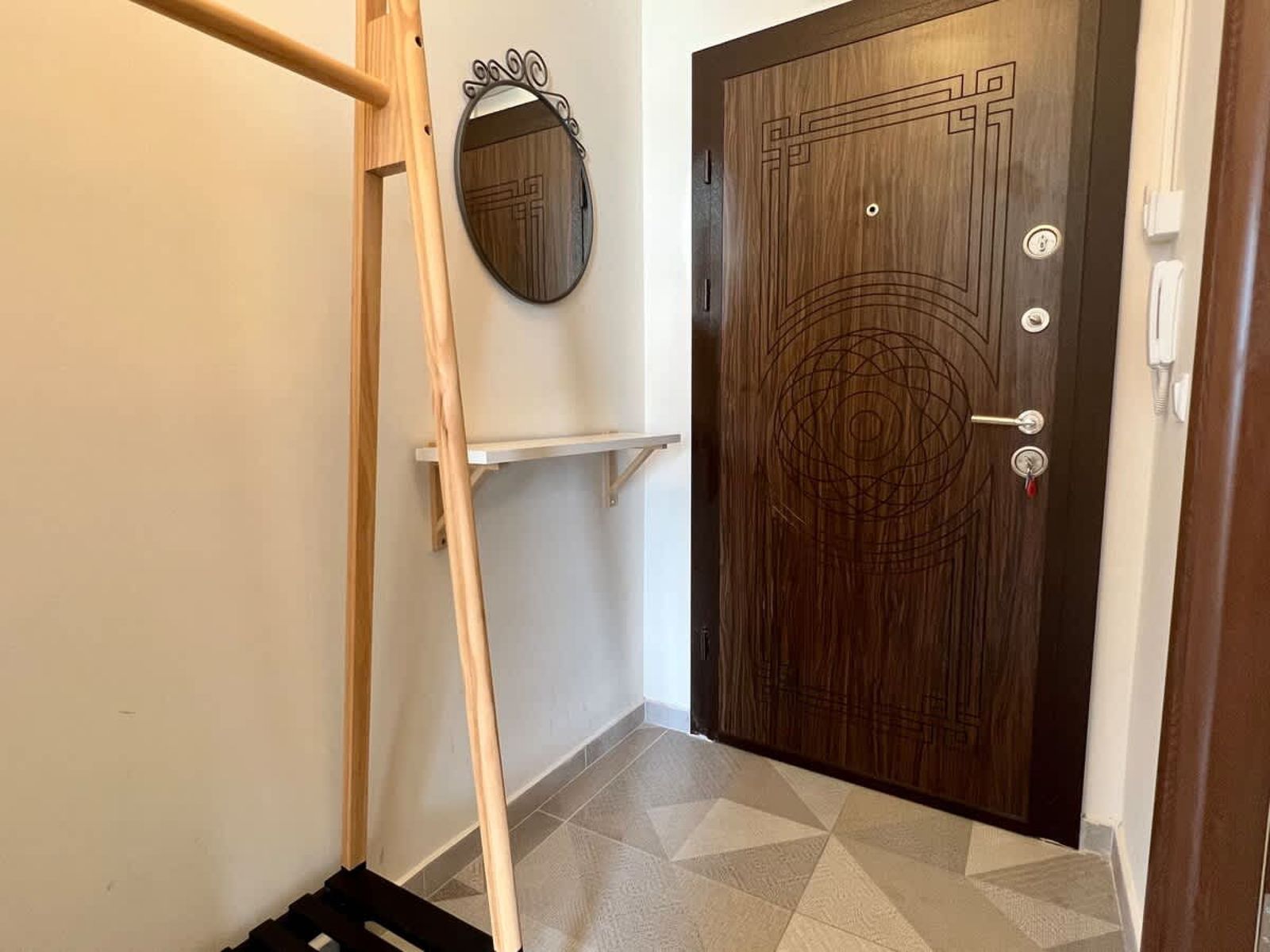 Romantic Getaway 1-BD Apartment with Sea View - Photo 16