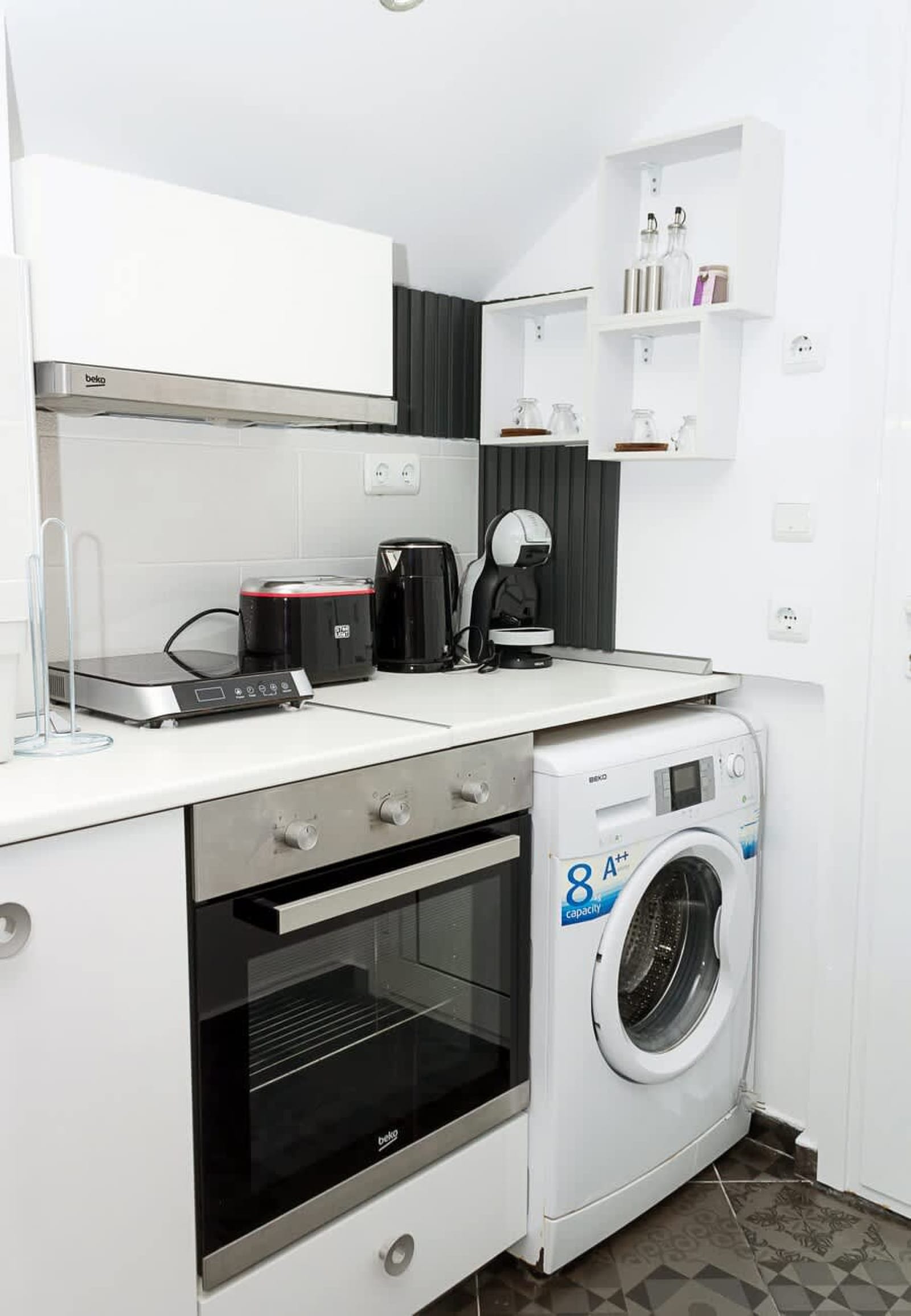 The Purplish Apartment Varna Center - Photo 16