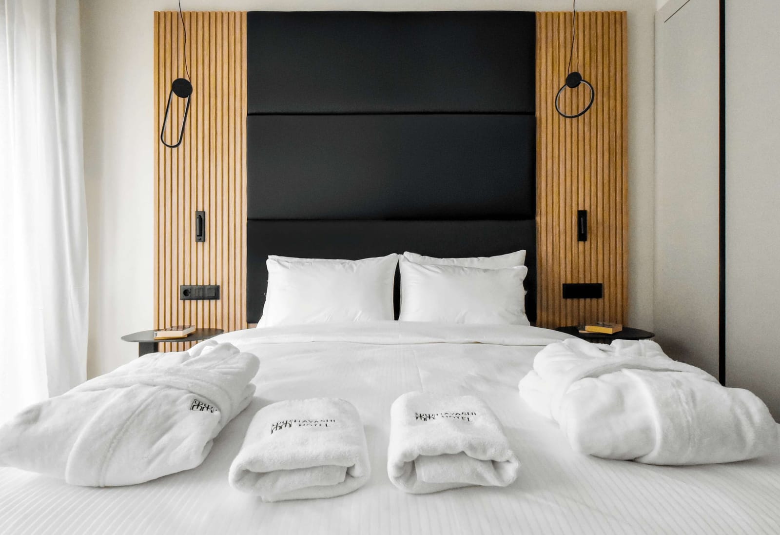 Hayashi Hotel – Deluxe Apartments w/ Breakfast - Photo 2