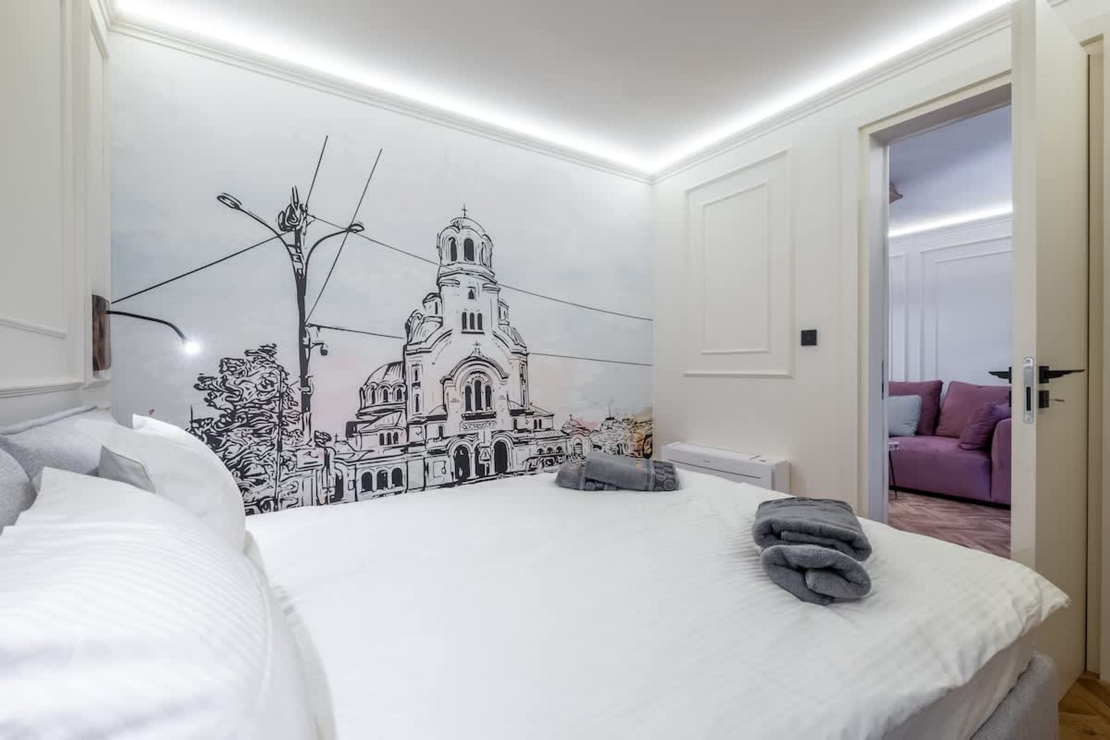 SOFapart Comfy and Elegant Apt with 2 BDR/ Parking - Photo 10