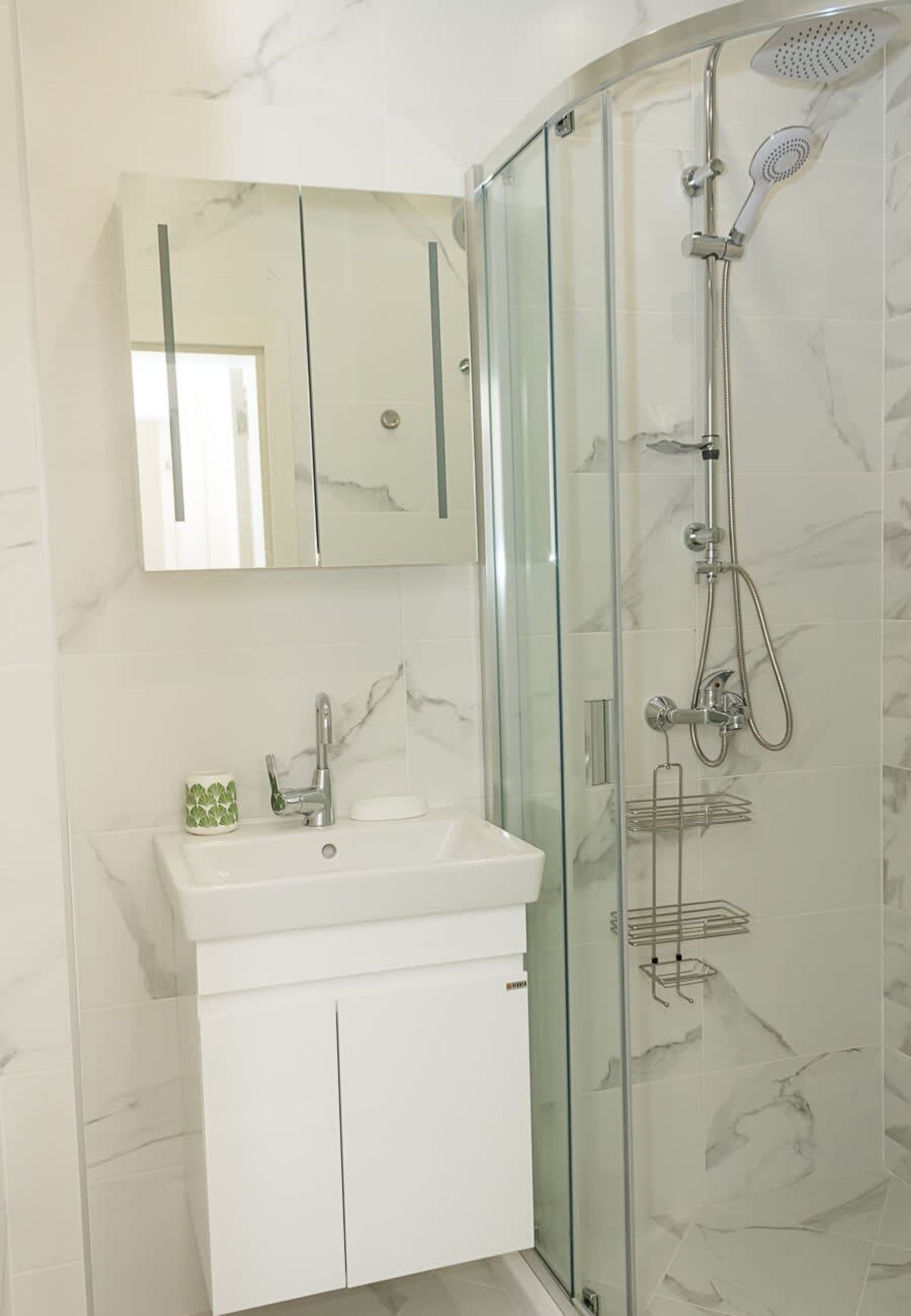 Varna Center 2BD Flat  Style &amp; Comfort - Photo 10