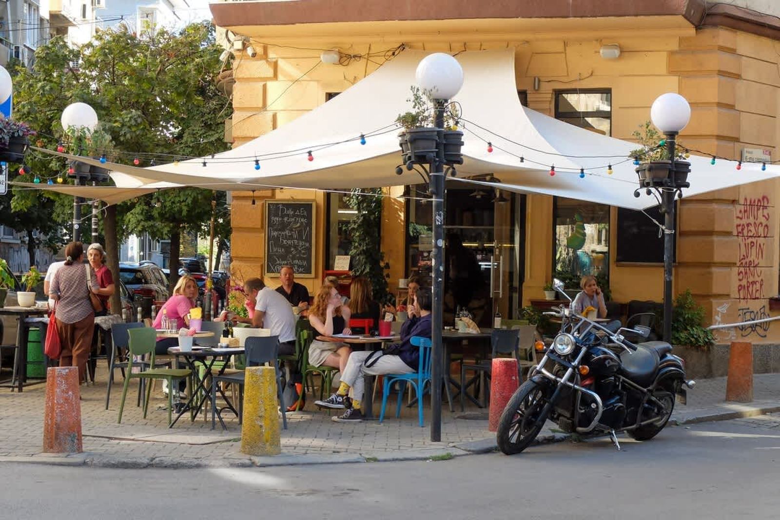 Retro-Chic 1BR Apartment next to Vasil Levski Blvd - Photo 36