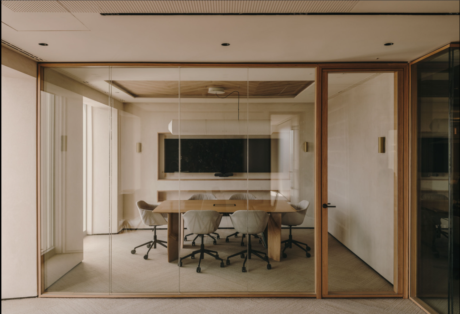 Torre Picasso Offices - Photo 17