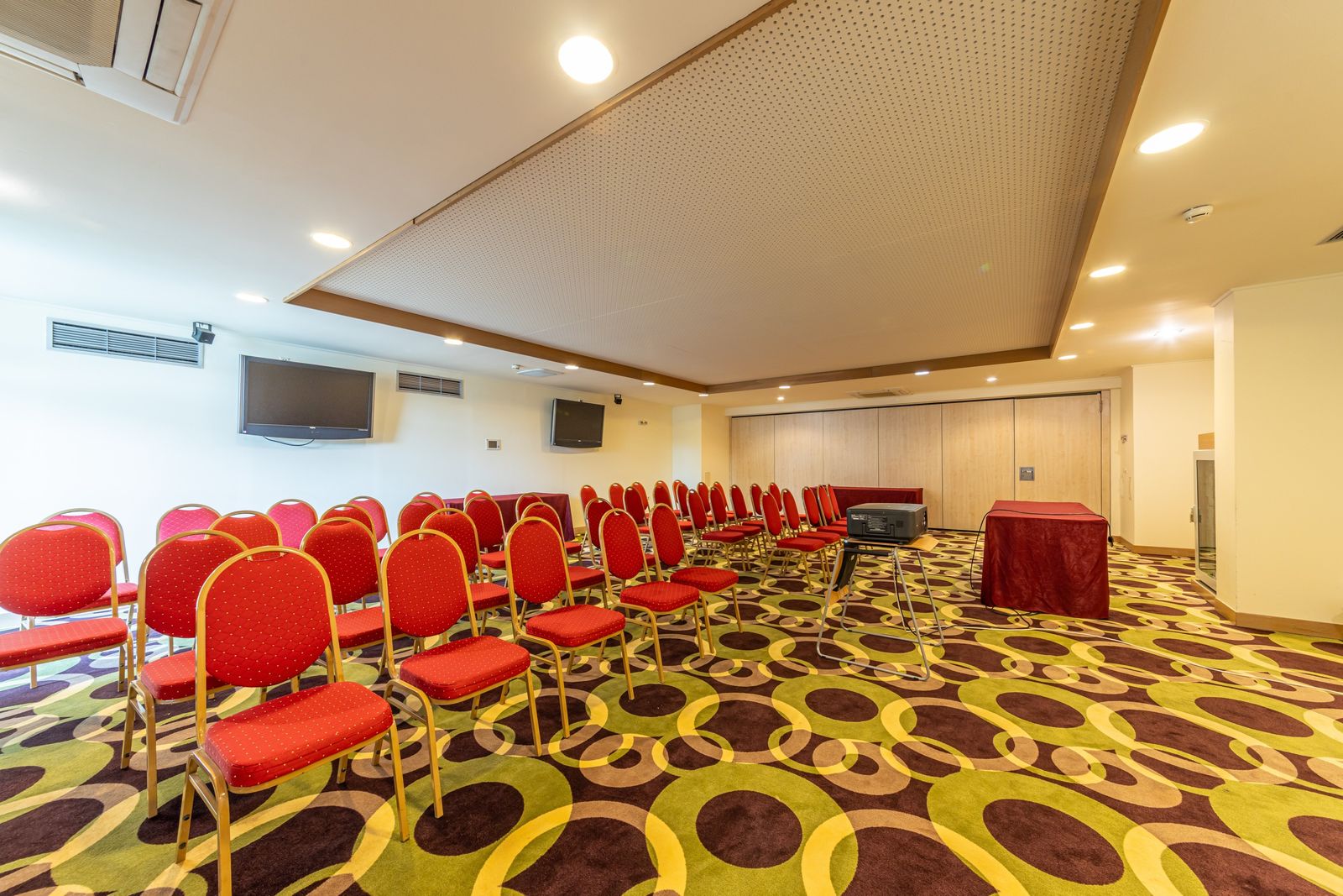 Conference Room in the Flamingo Grand Hotel - Photo 12