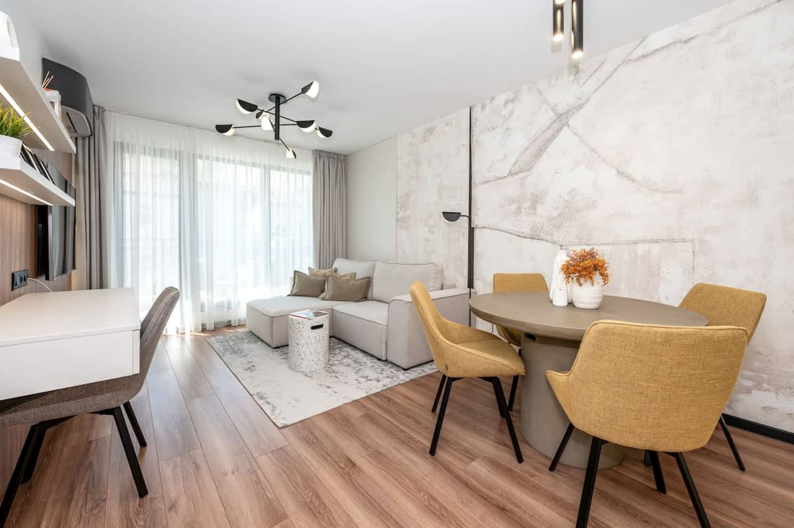 Plovdiv Center Gem with Balcony - Cover Photo